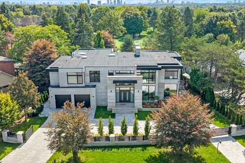 36 Fairway Heights Drive Markham ON L3T 3A8