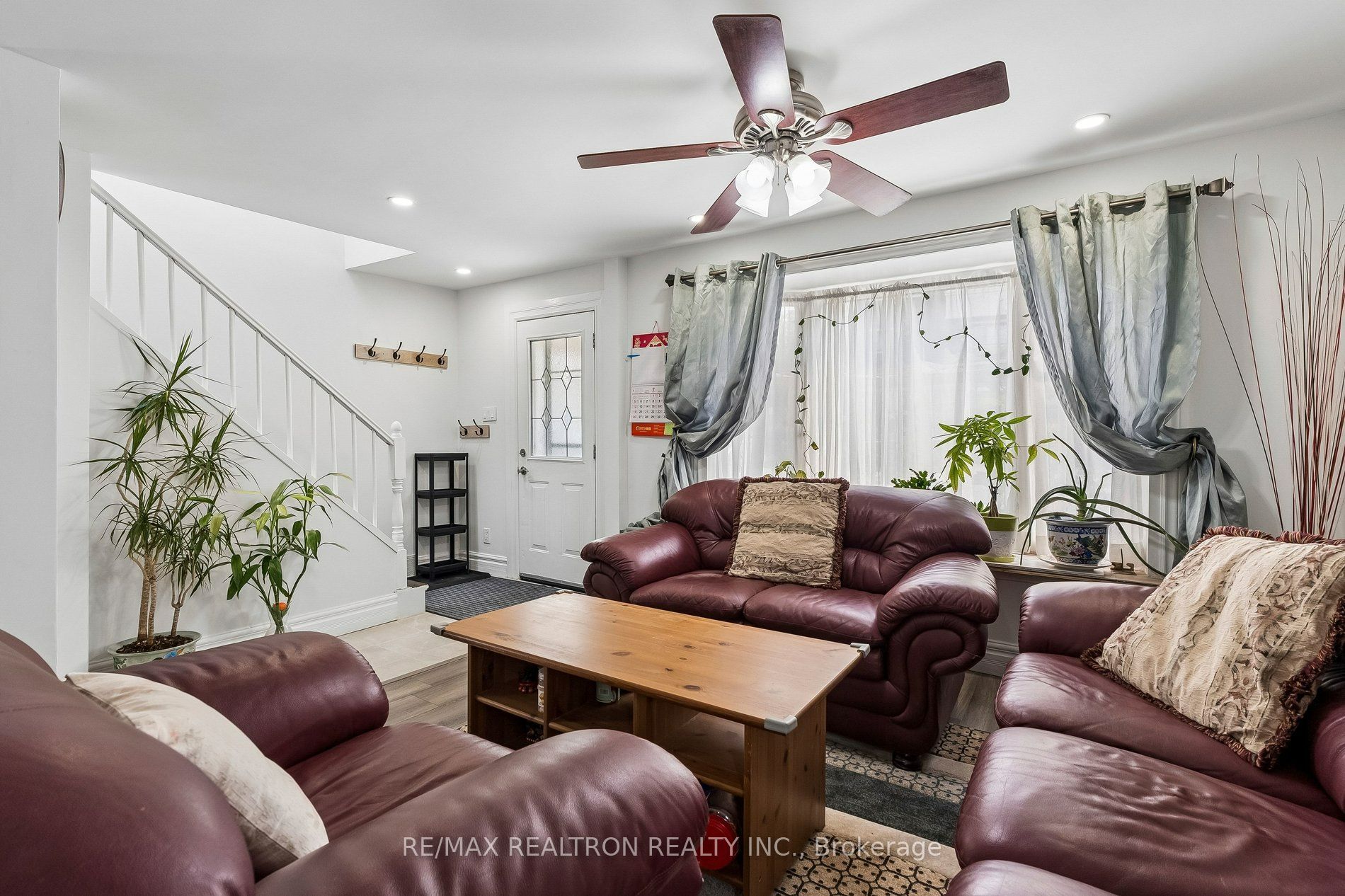 28 Machell Avenue