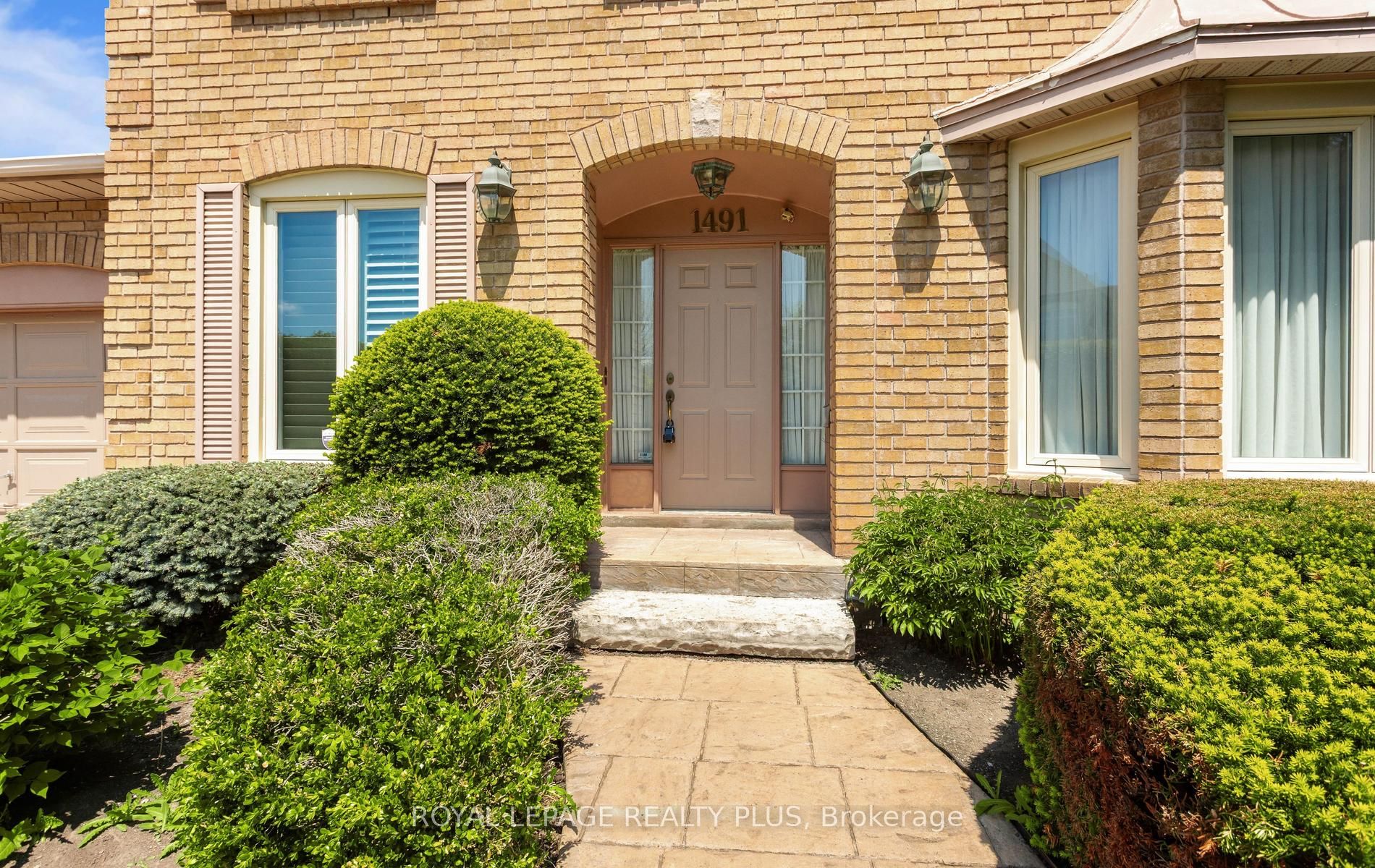 1491 The Links Drive