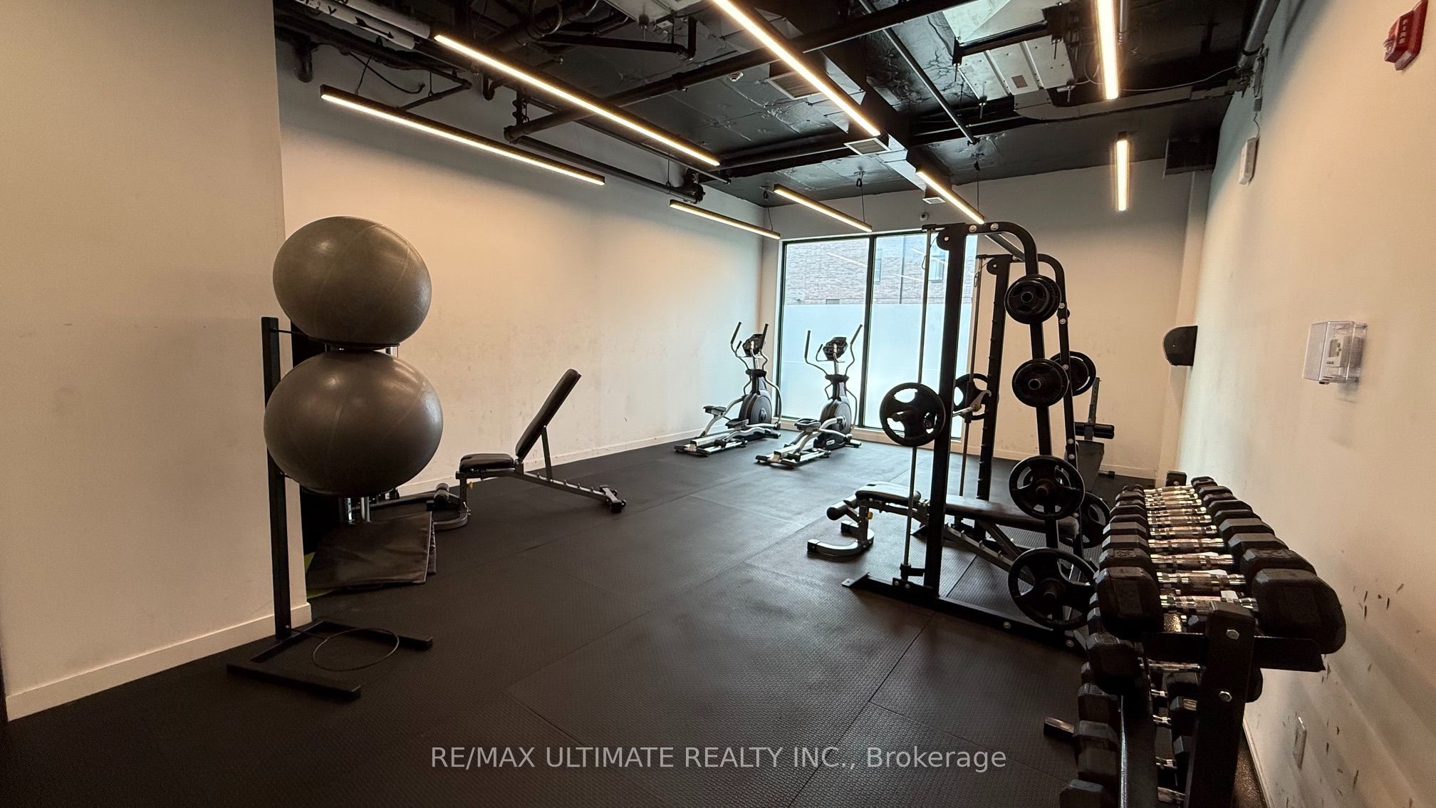 1800 Simcoe Street N 214