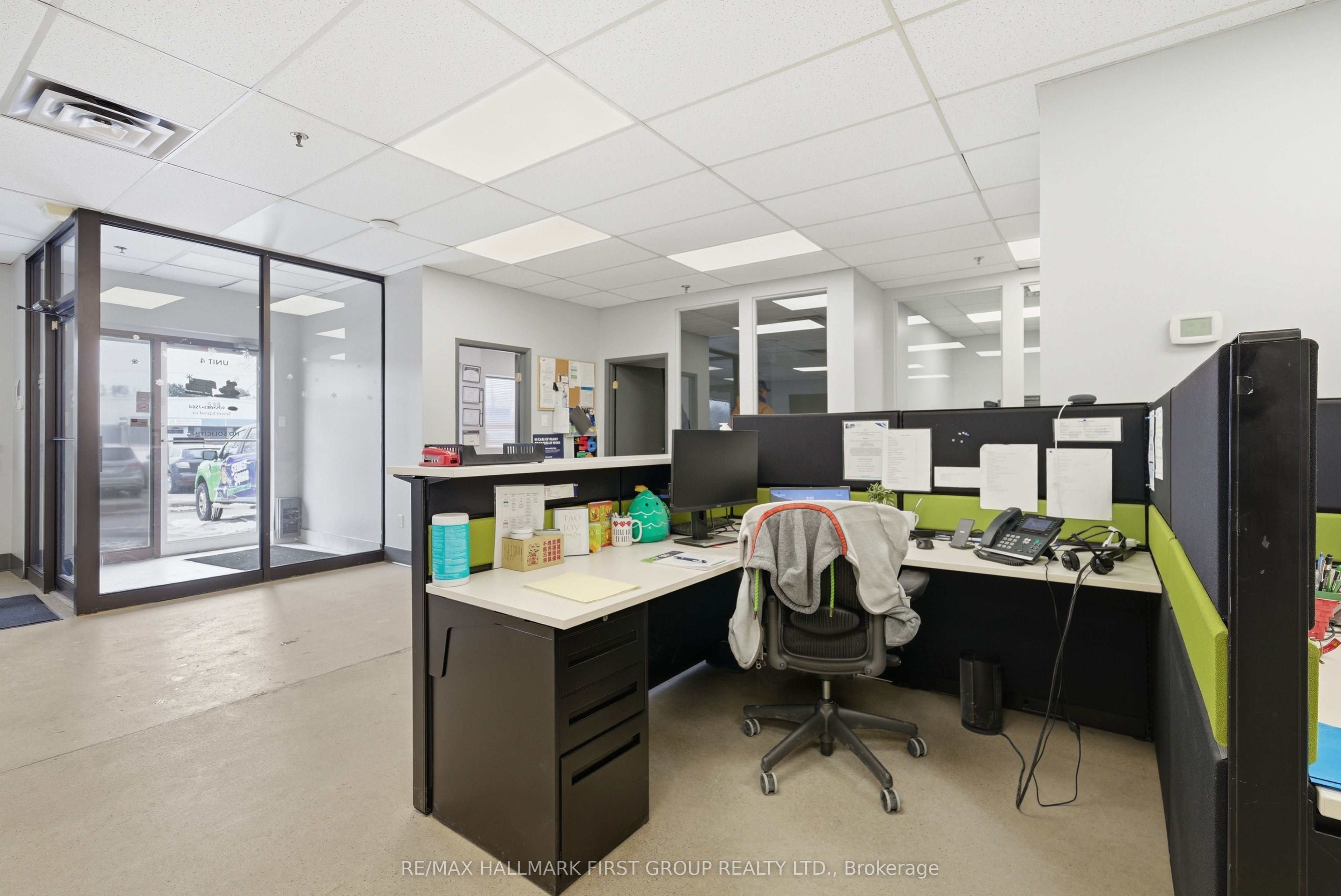 520 Westney Road S 3-5