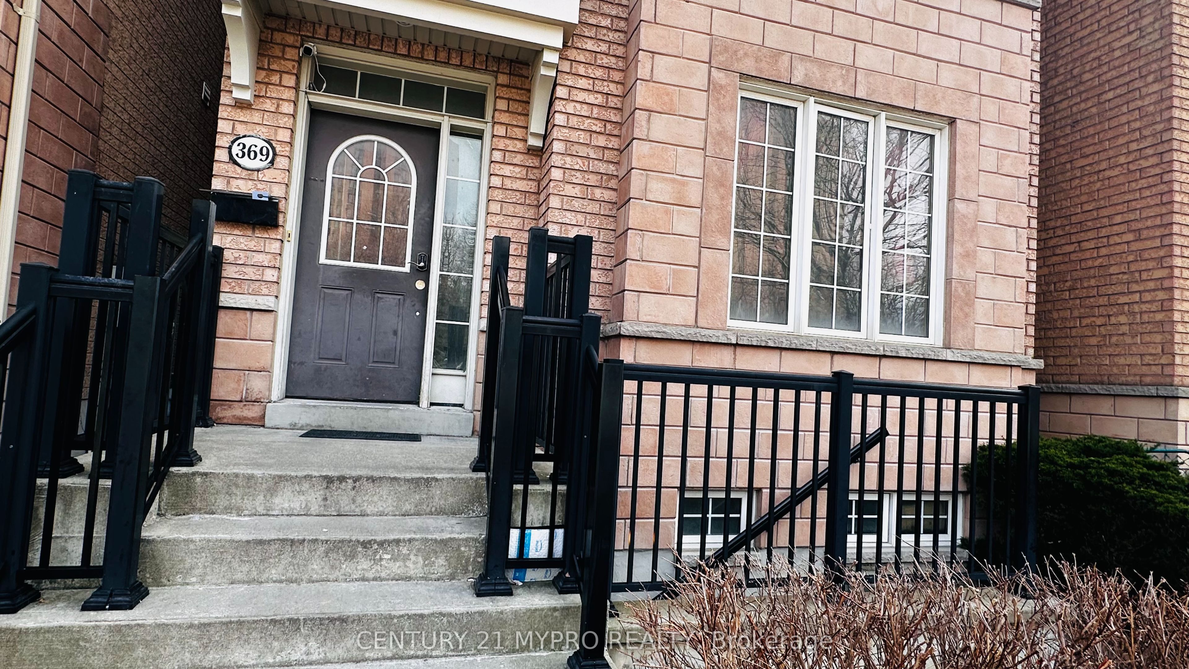 369 Assiniboine Road