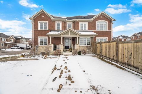 1082 Belcourt Street Pickering ON L1X 0G2