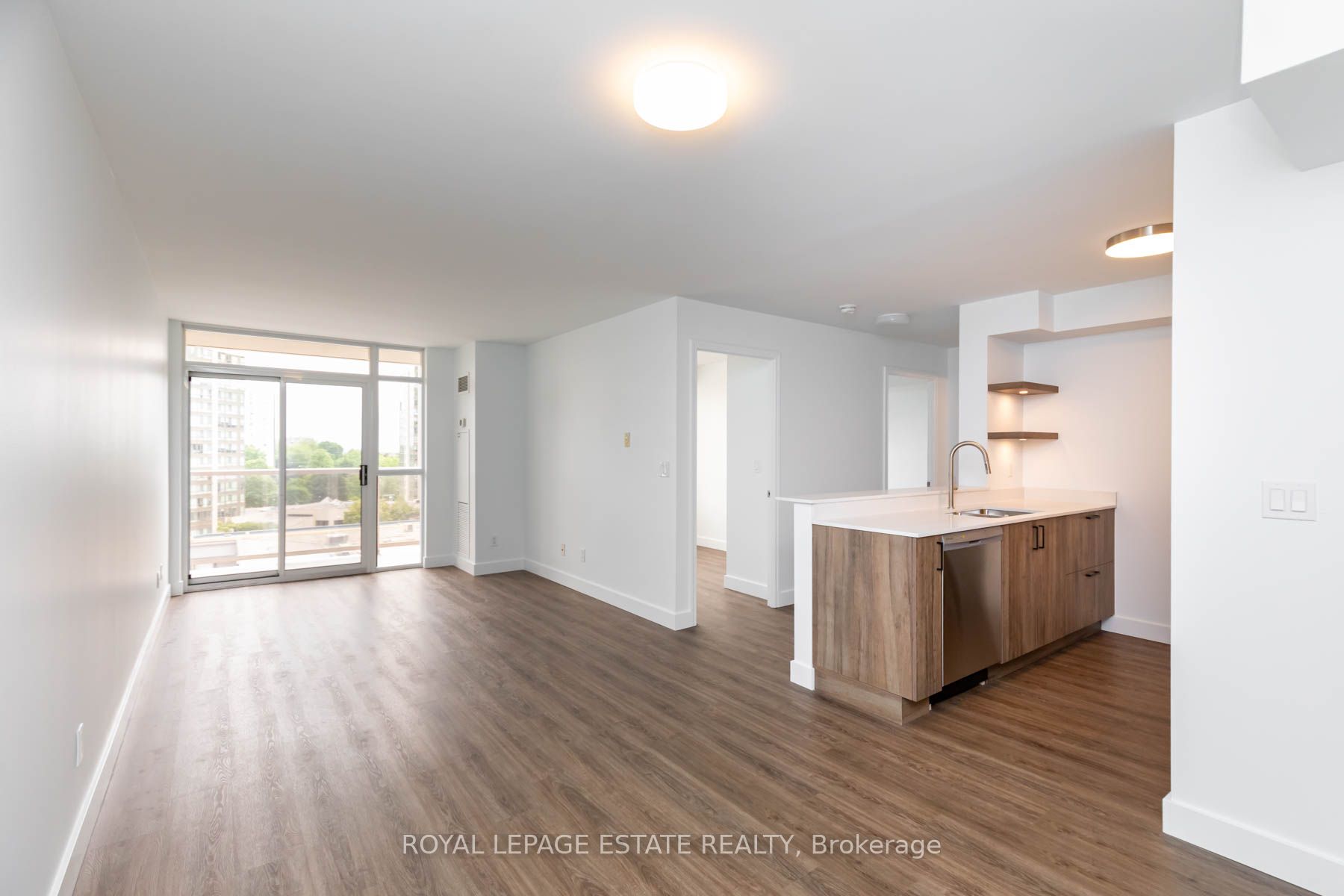 3650 Kingston Road 822
