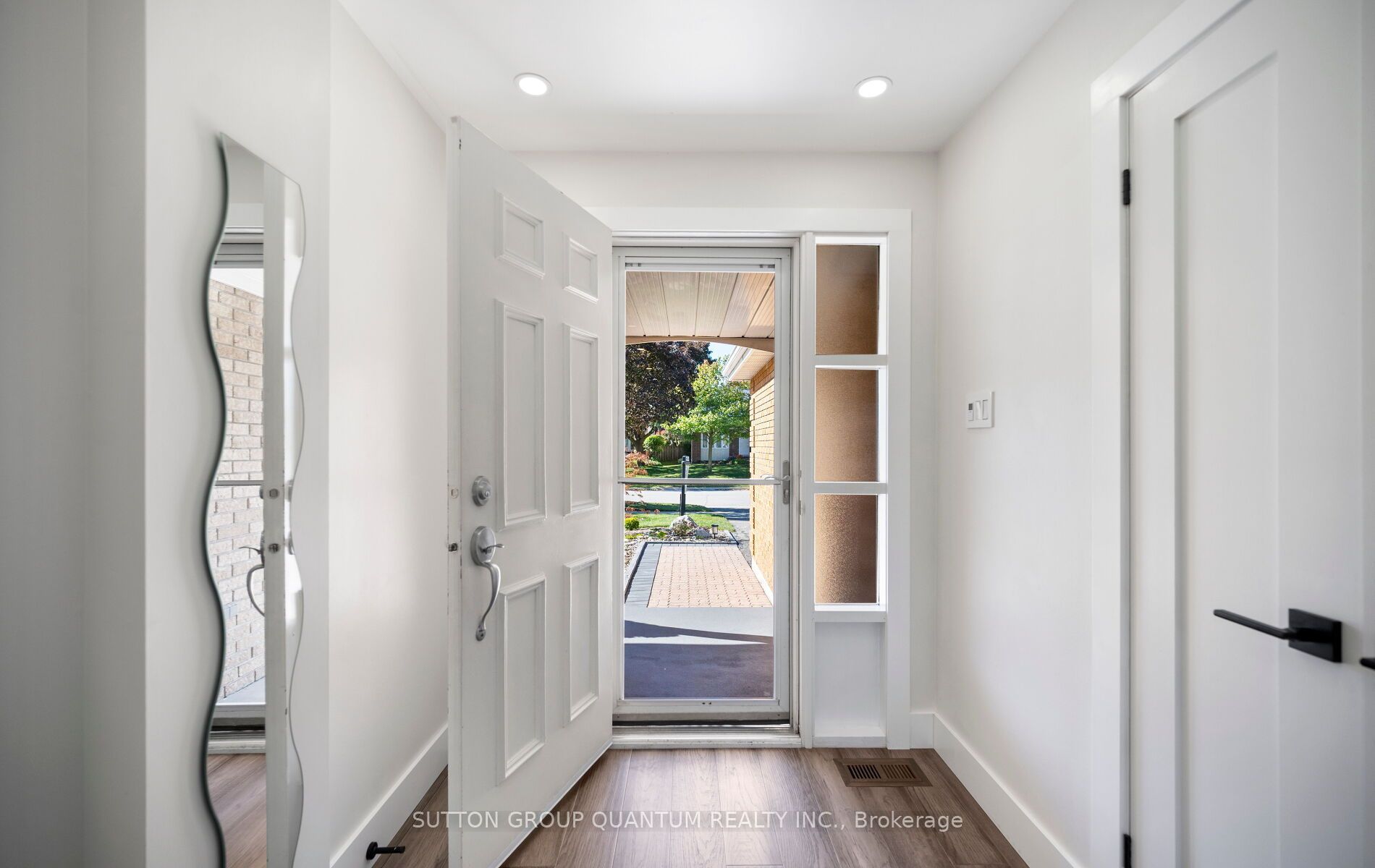 4071 Wheelwright Crescent
