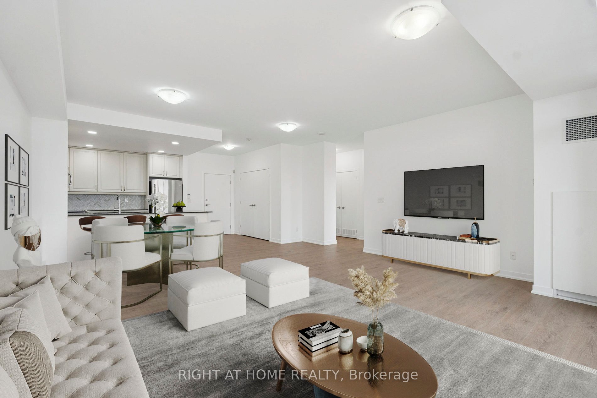 551 Maple Avenue 1002