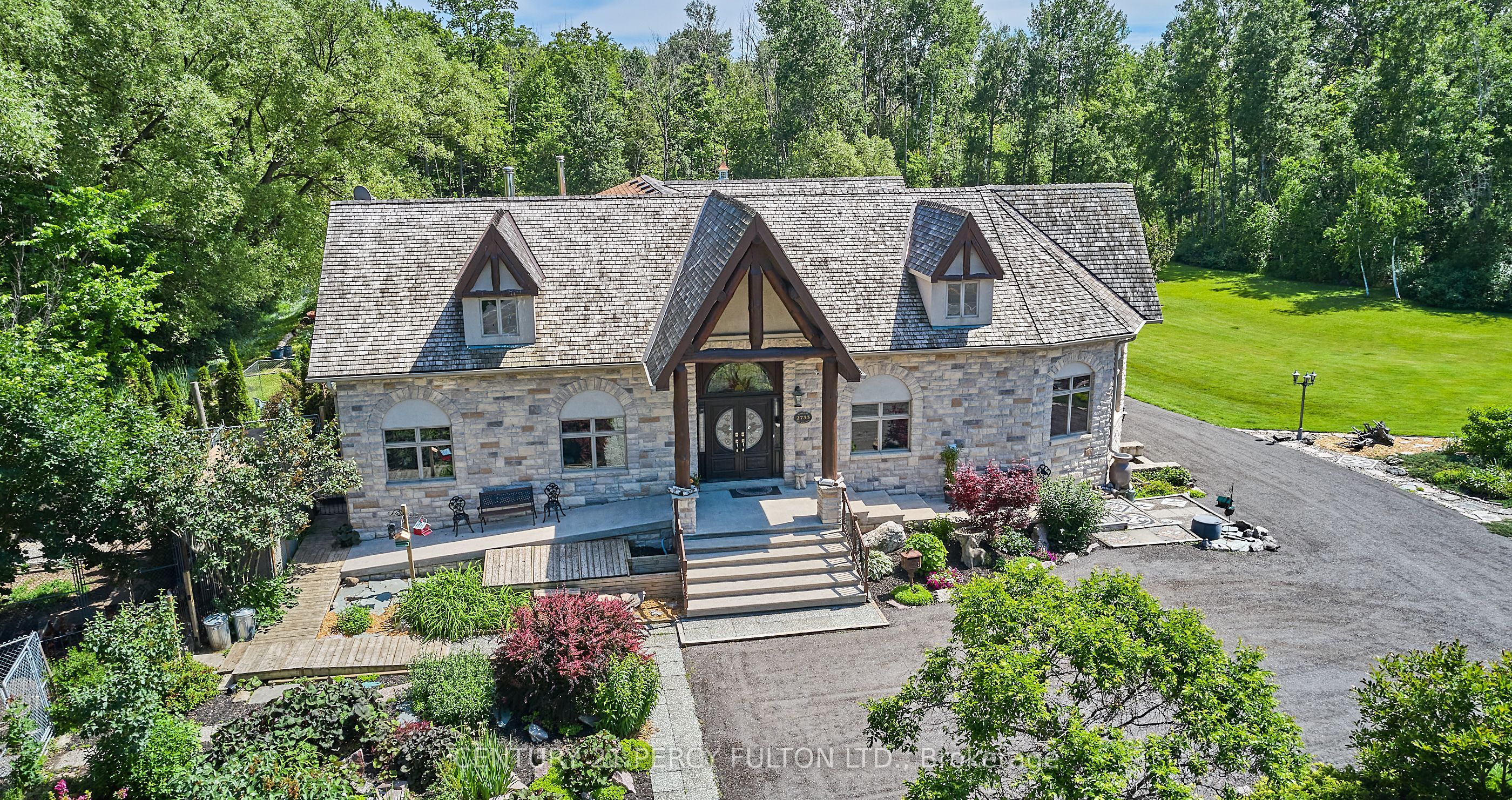 2733 Taunton Road
