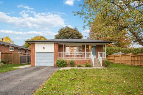 475 Central Pk Boulevard N Oshawa ON L1G 6A2