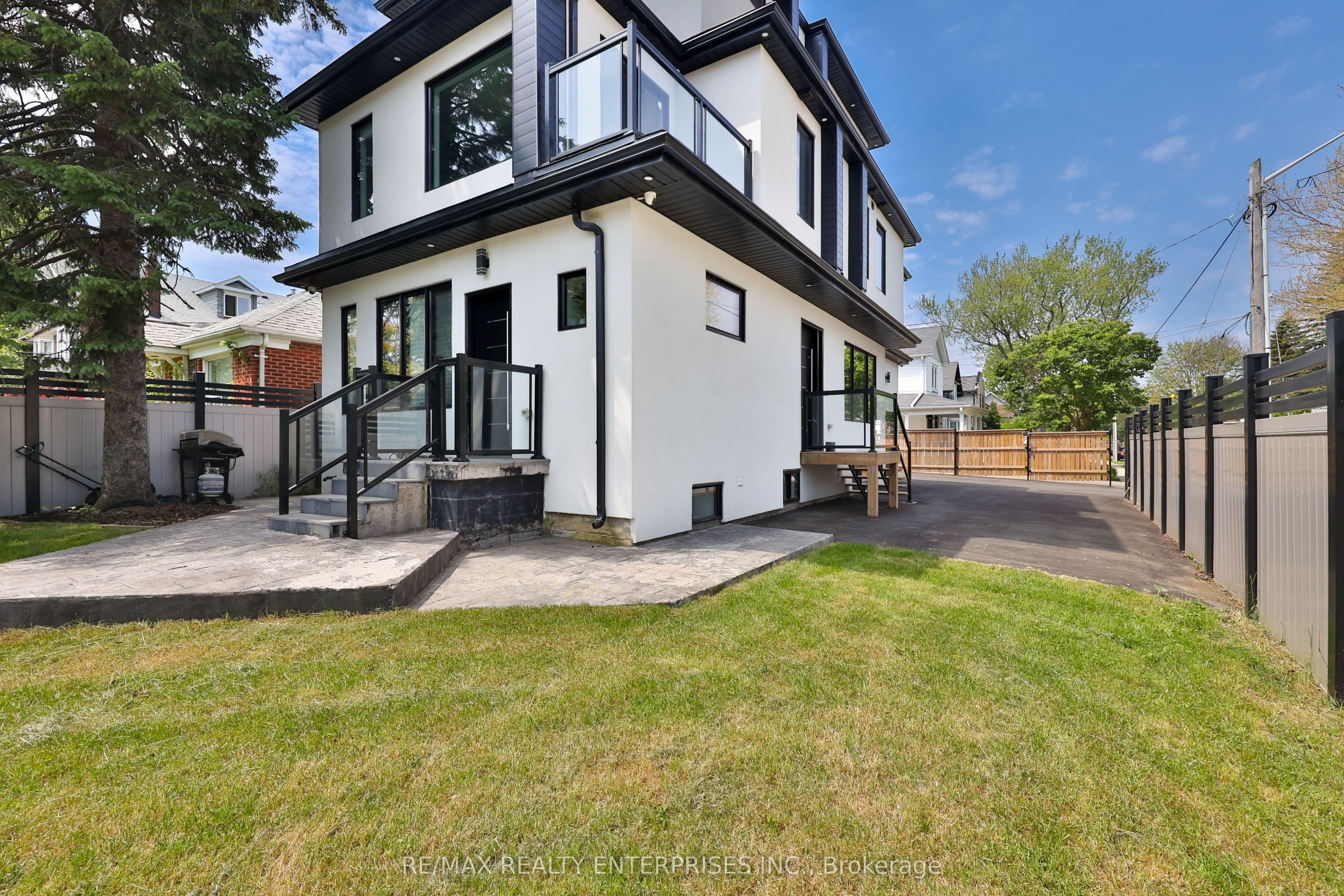 172 Royal York Road
