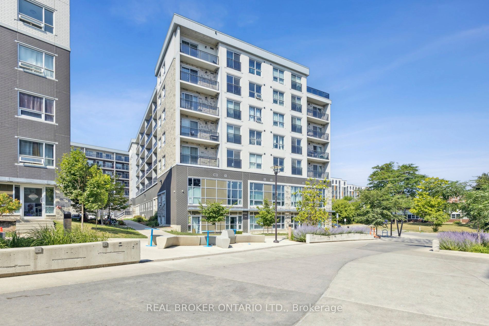 275 Larch Street G607