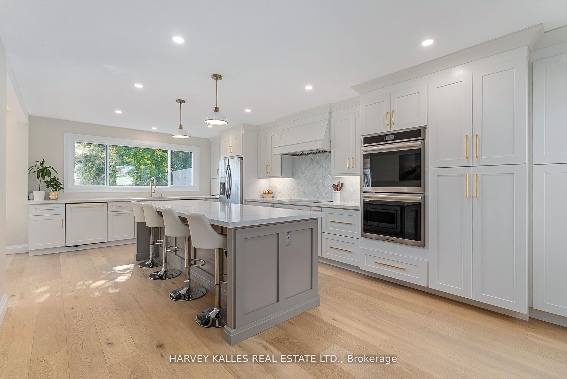 65 Shanty Bay Road
