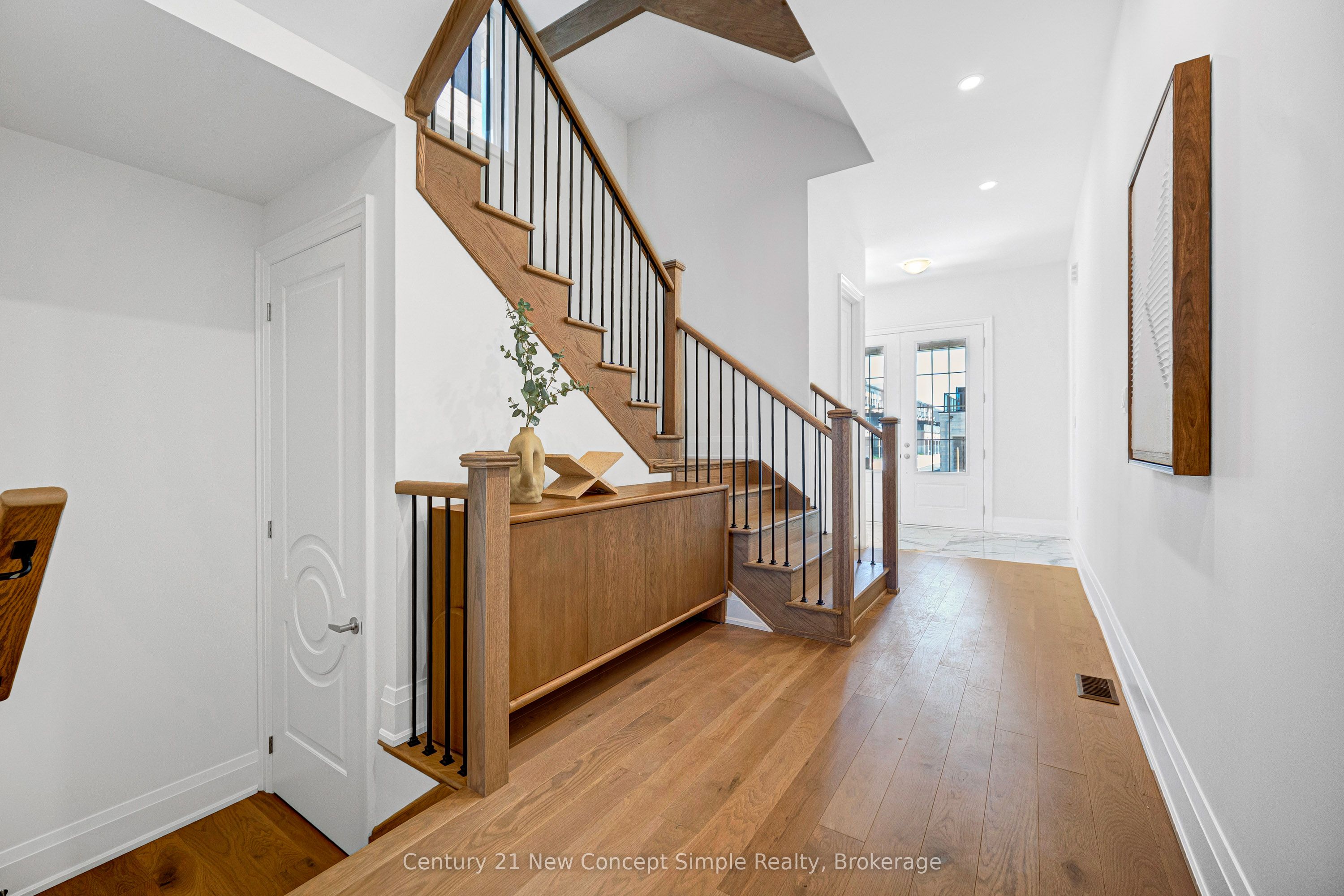 178 Leslie Richards Street