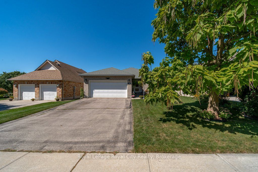 20 Dickinson Court