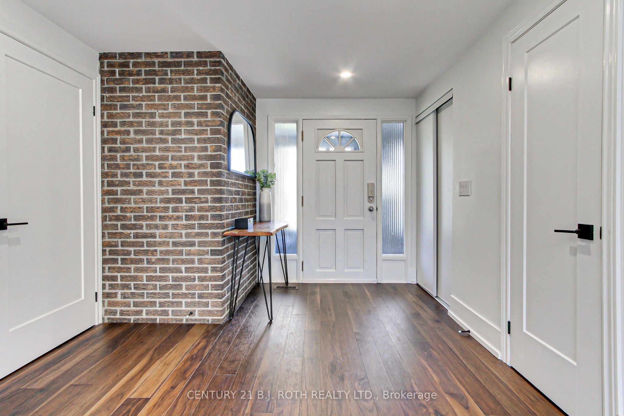2931 Saint Malo Circle