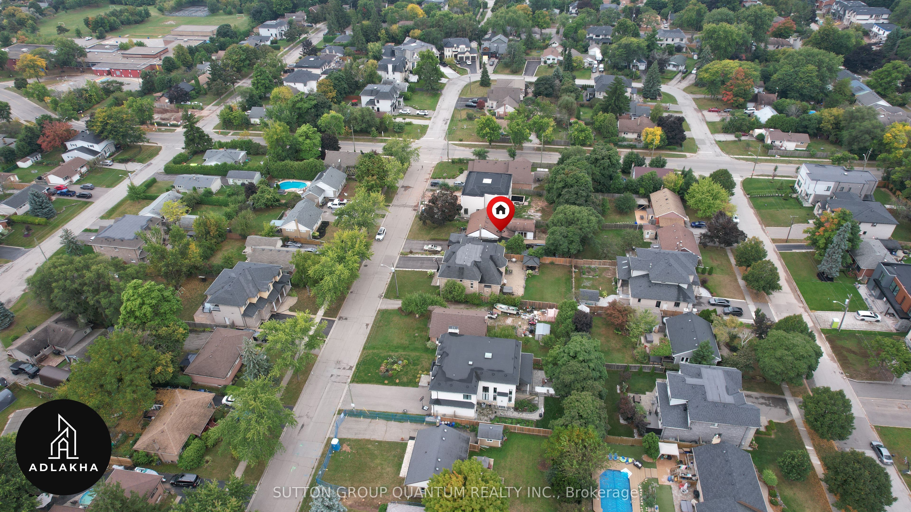 127 Mayfield Drive N
