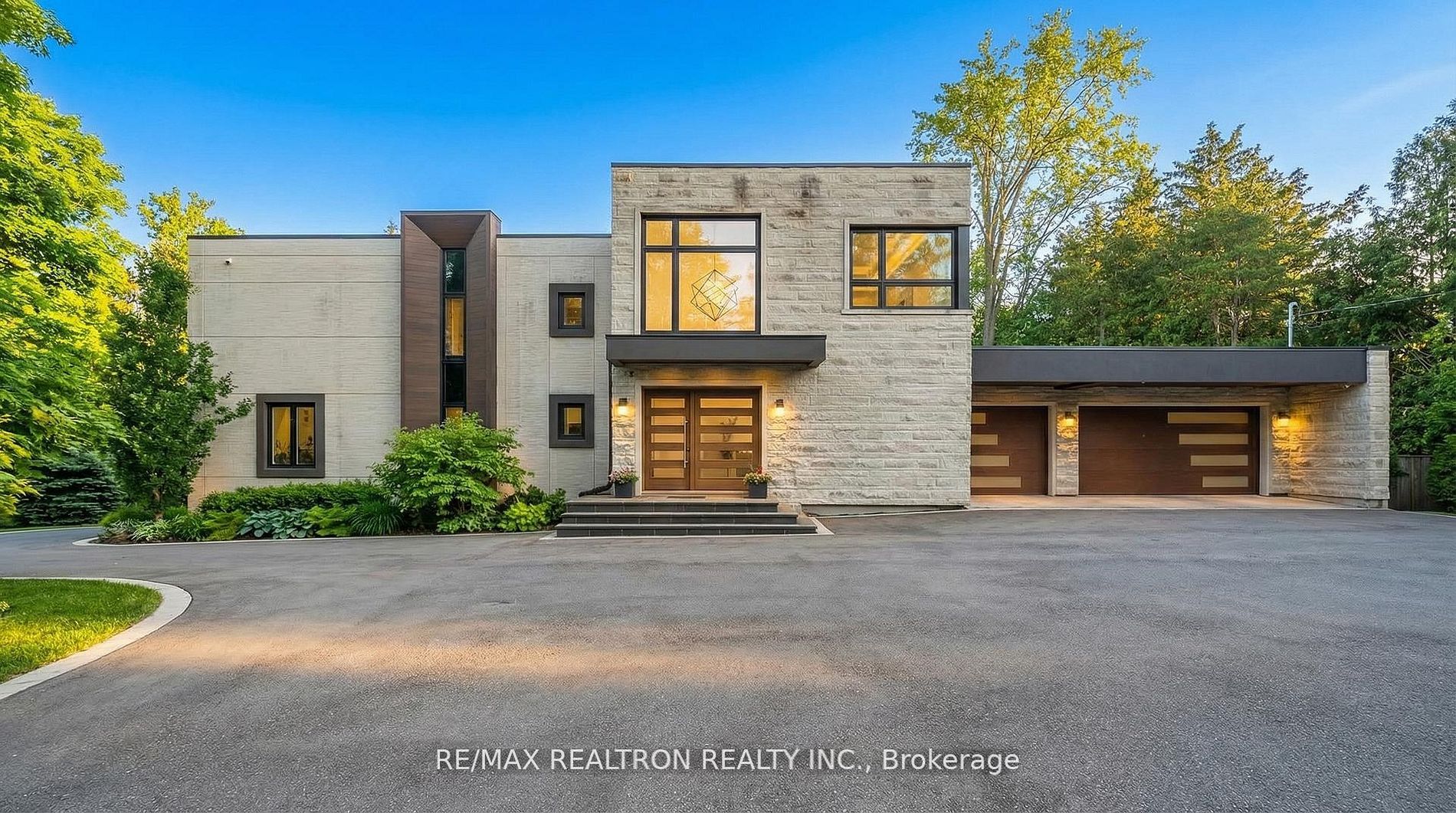 7 Albion Close