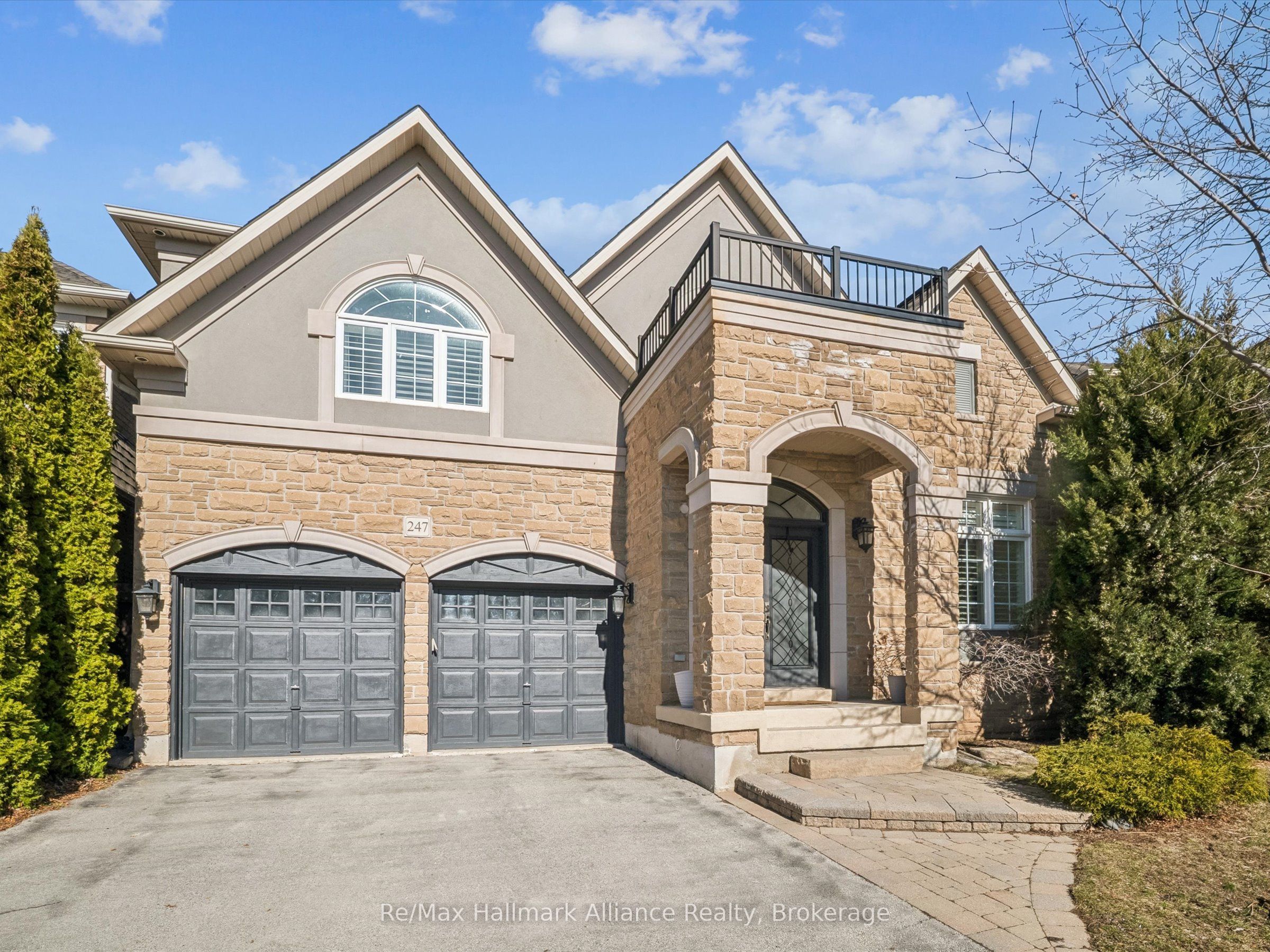 247 Beechtree Crescent