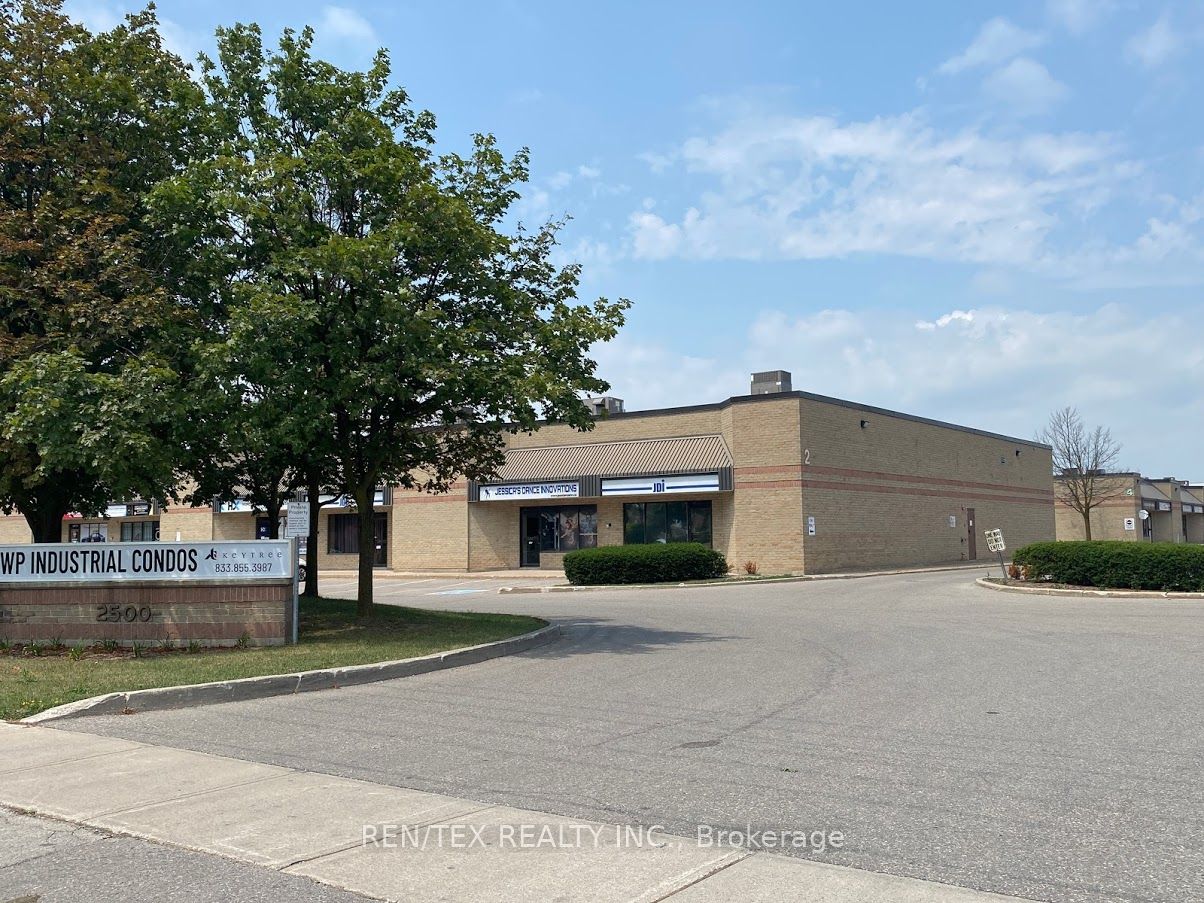 2500 Williams Parkway E 8-9