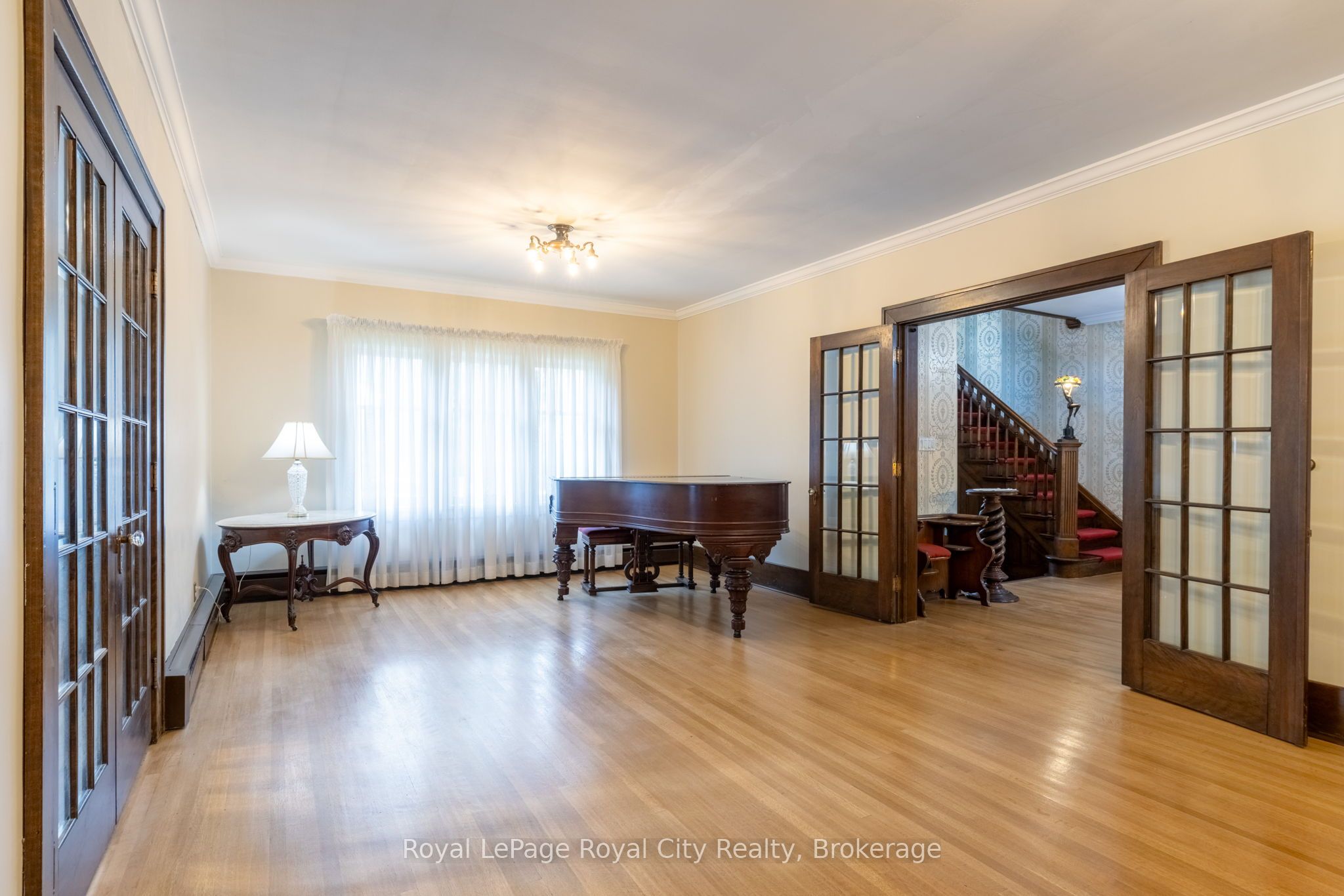 76 London Road W