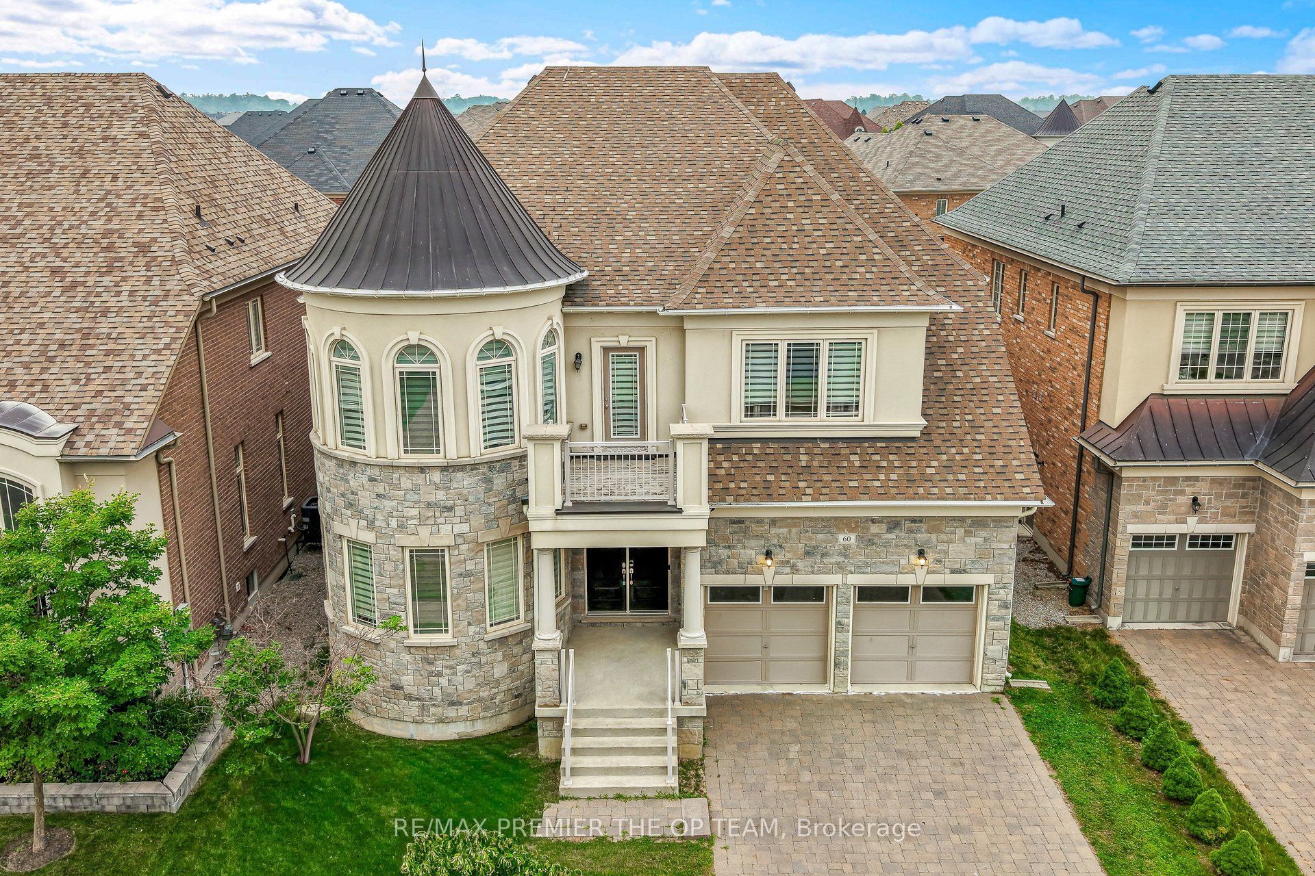 60 Chesney Crescent
