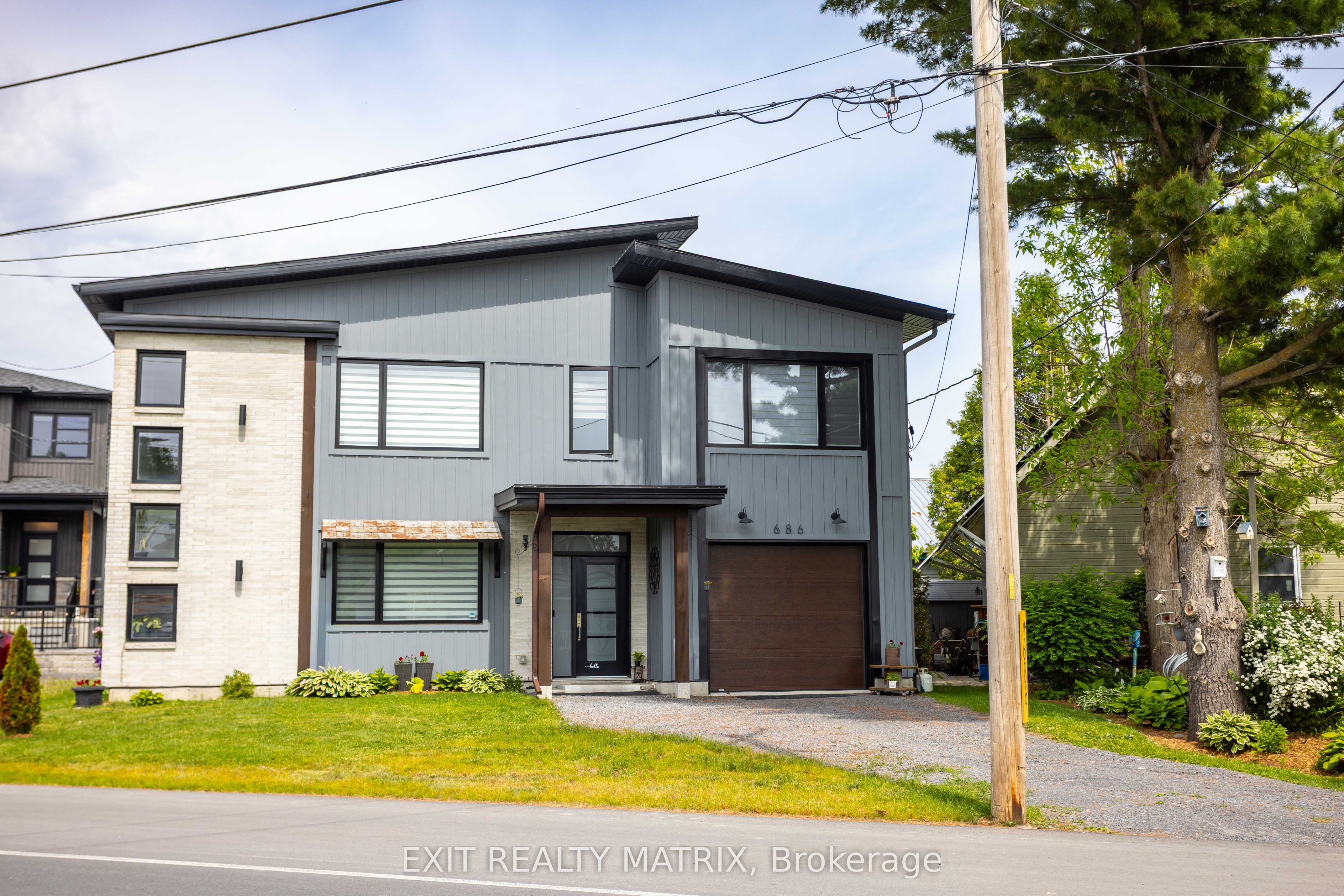 686 ST ISIDORE Road
