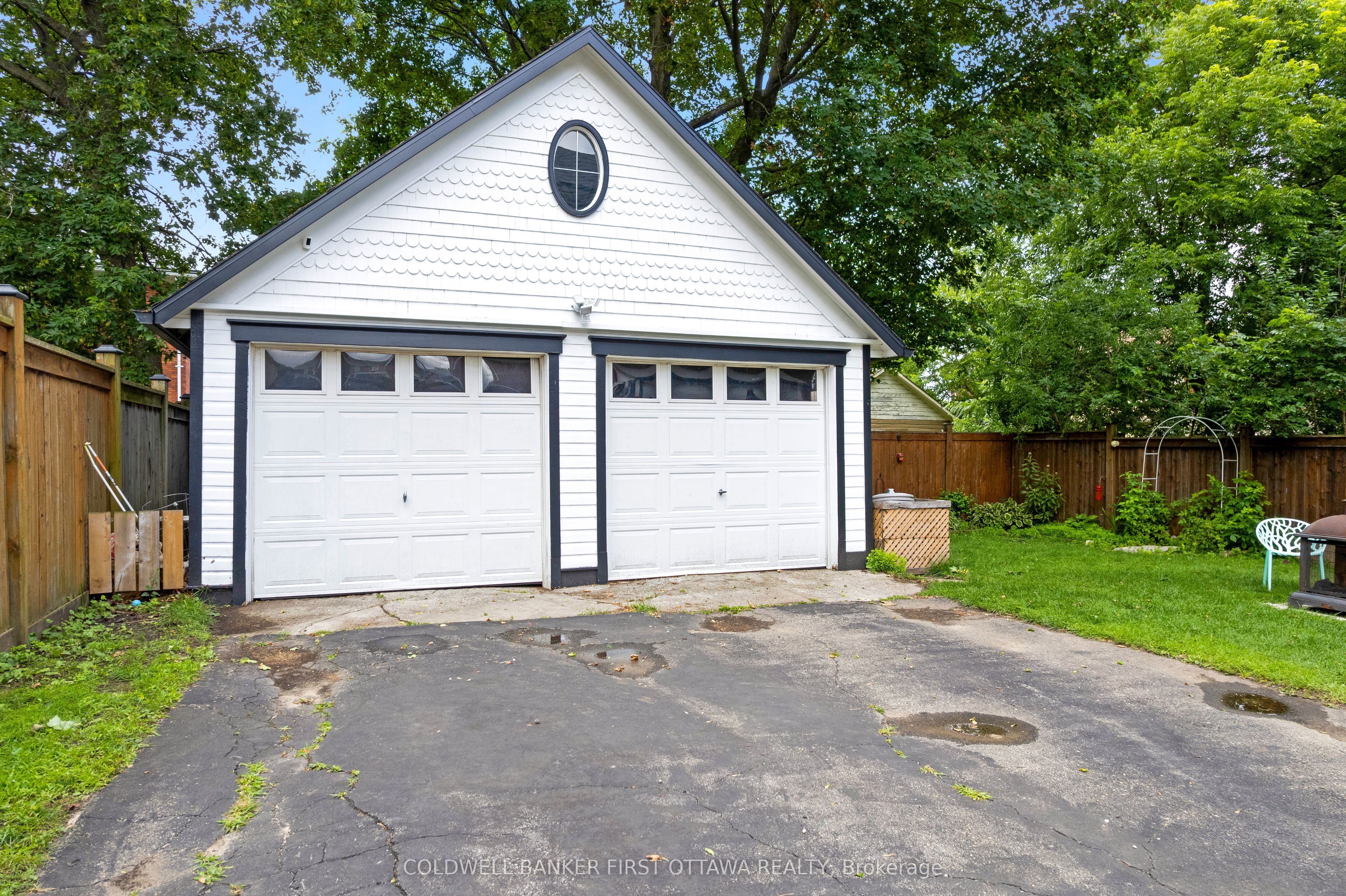 20 McEwen Avenue