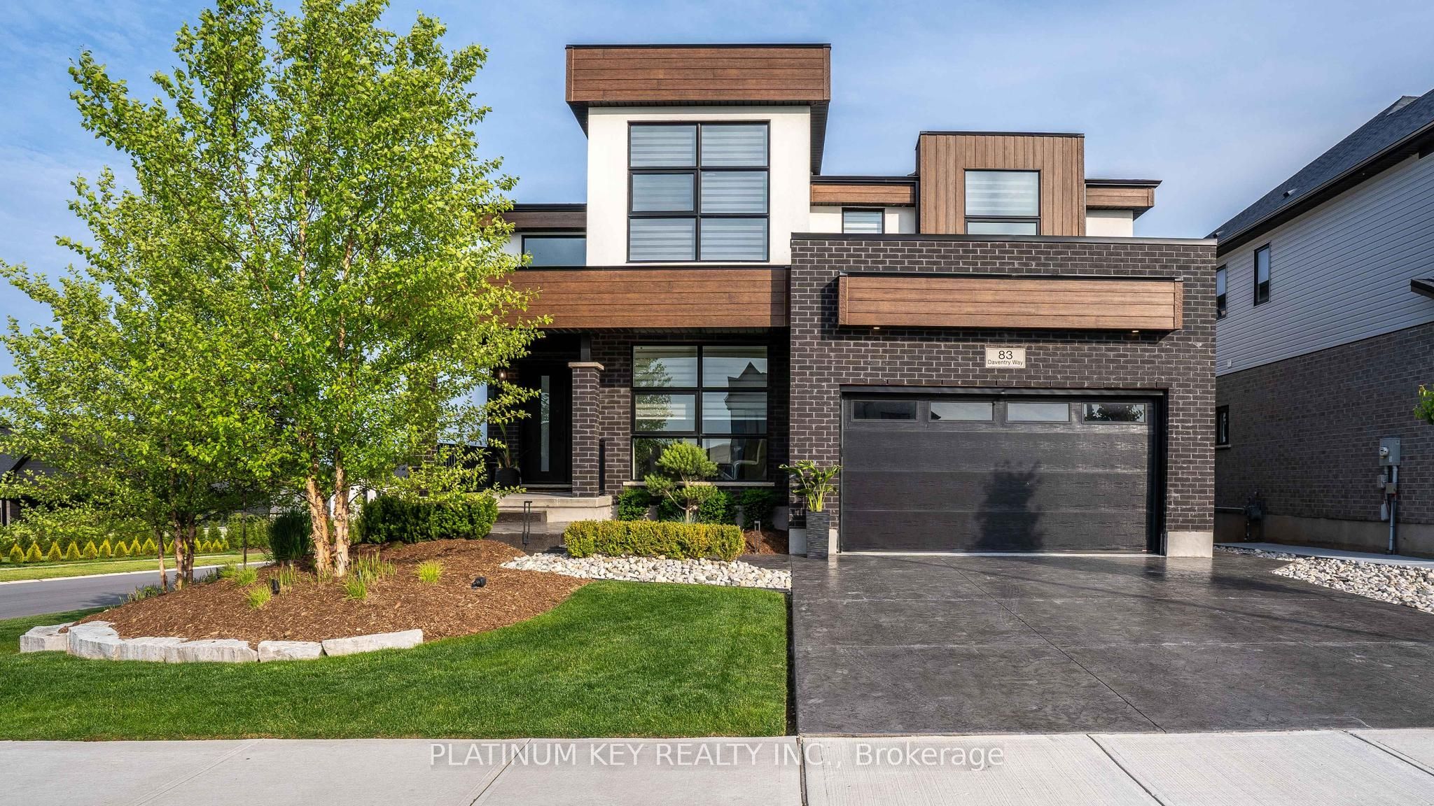 83 Daventry Way
