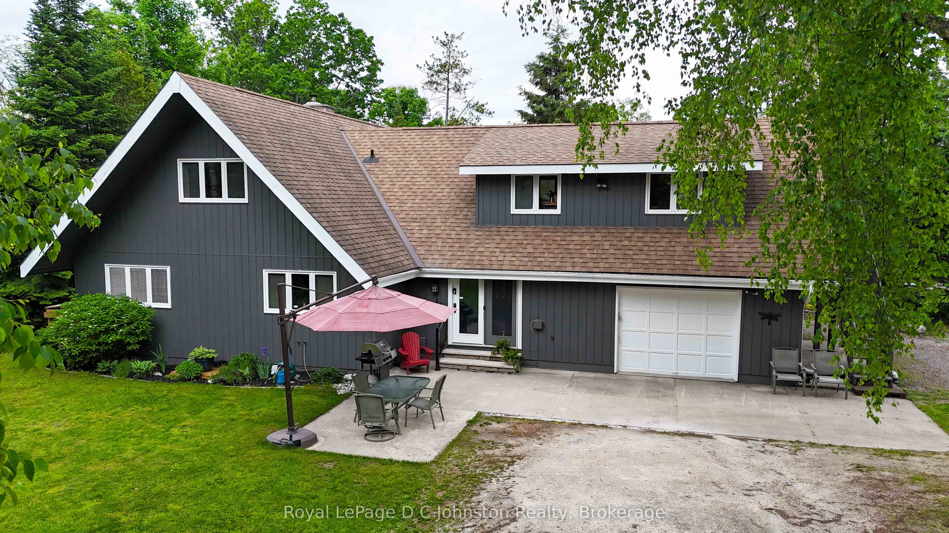 471 Eckford Avenue