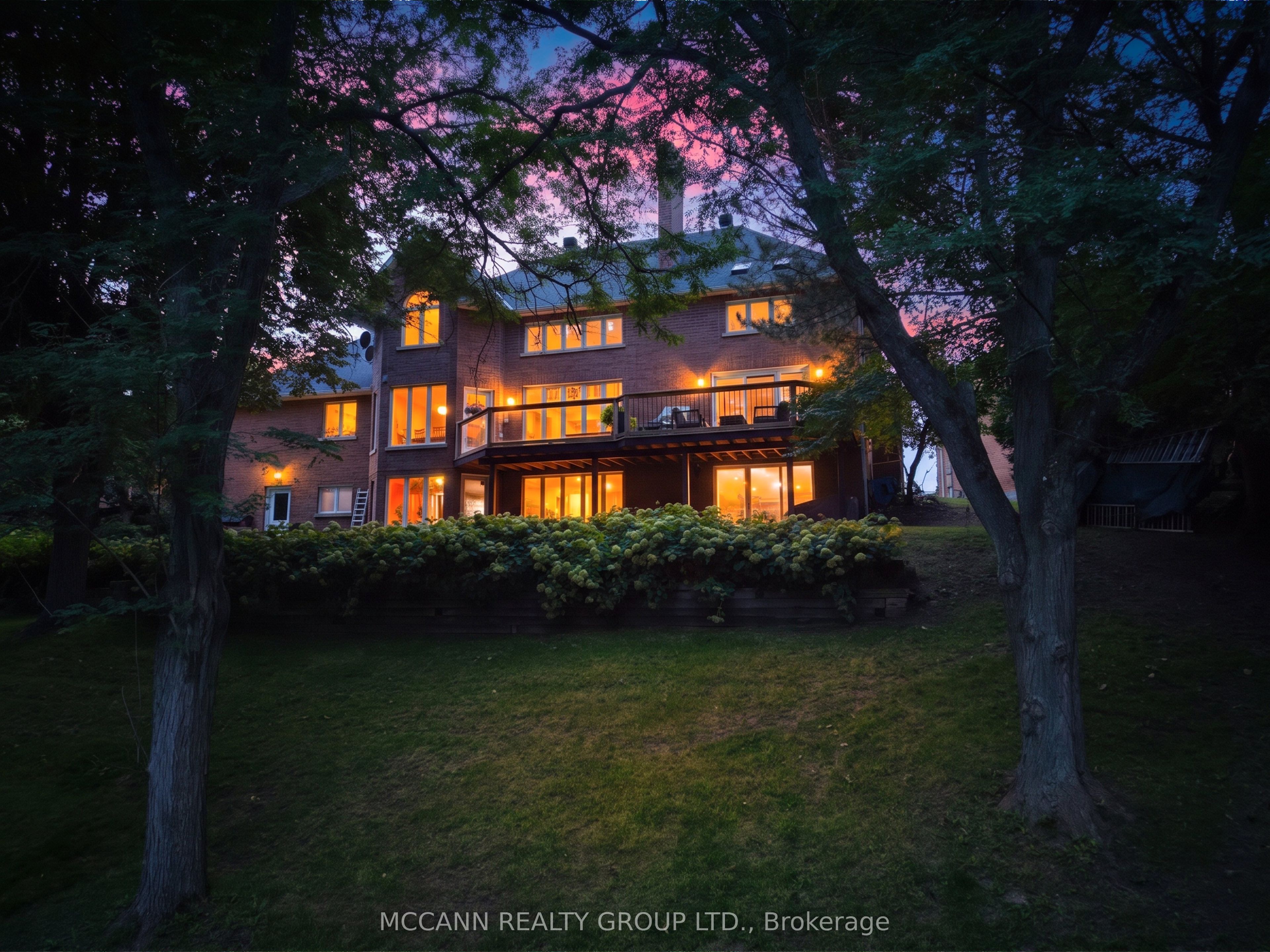 89 Blackcreek Trail