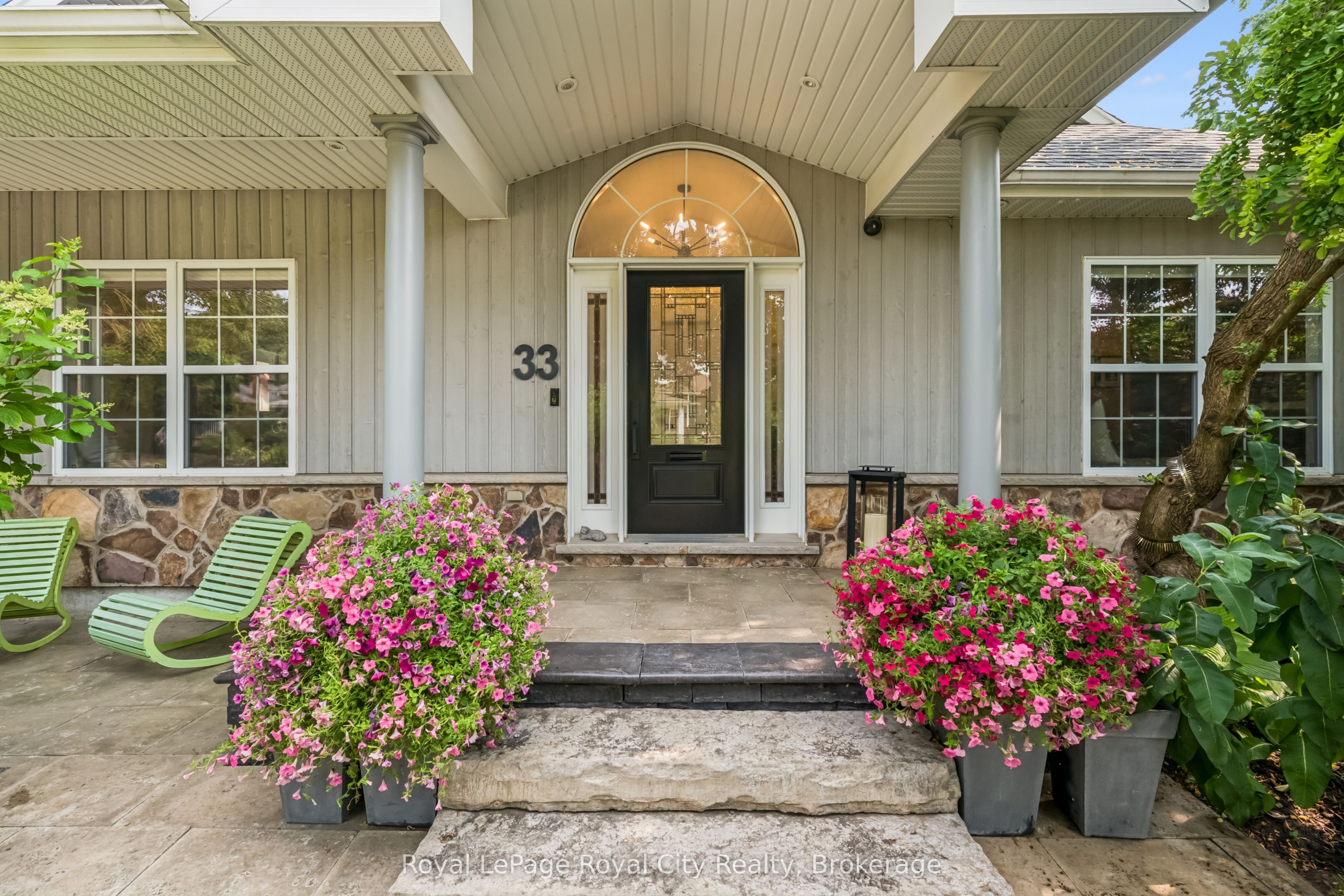33 Edgehill Drive
