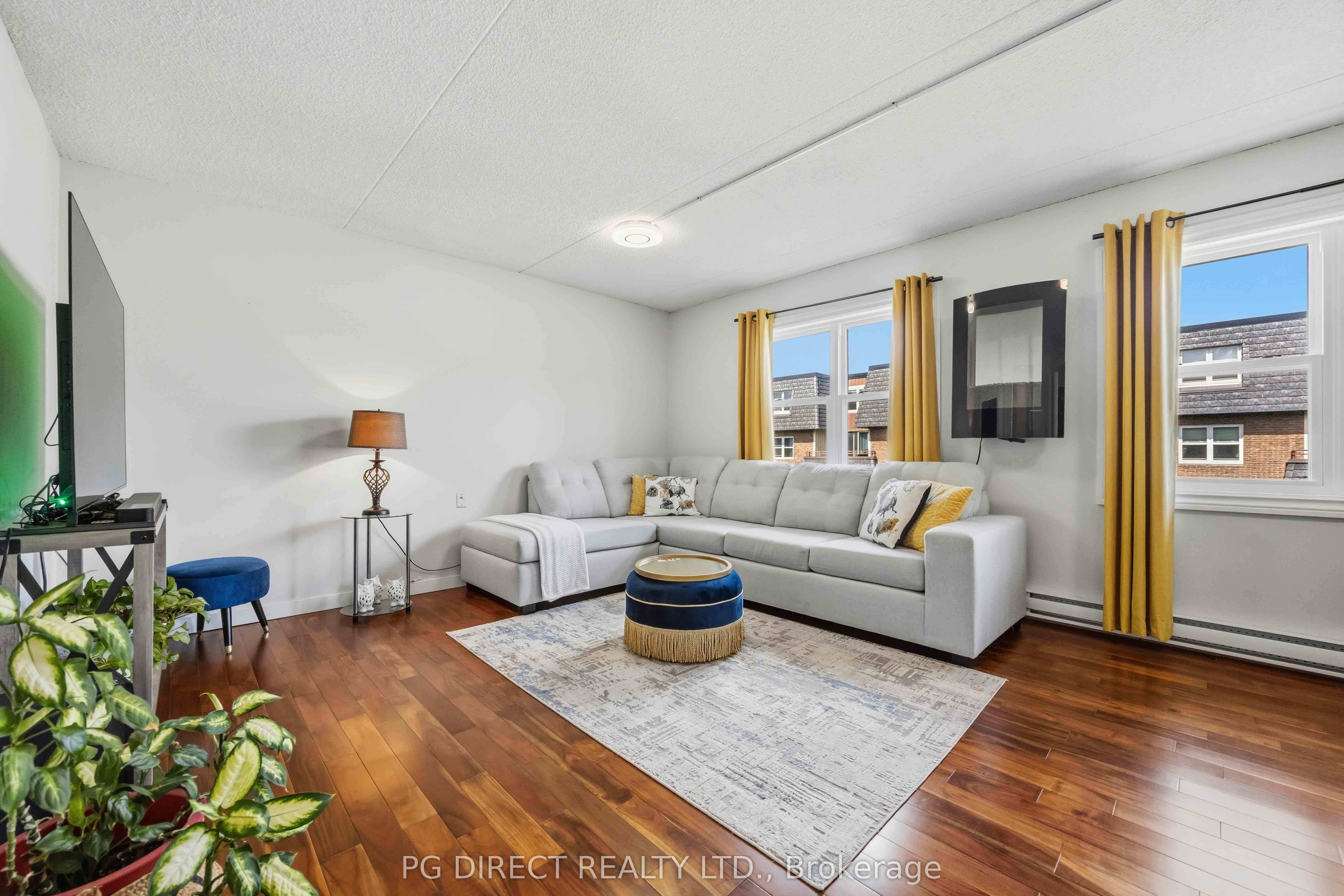 580 Mary Street E 214
