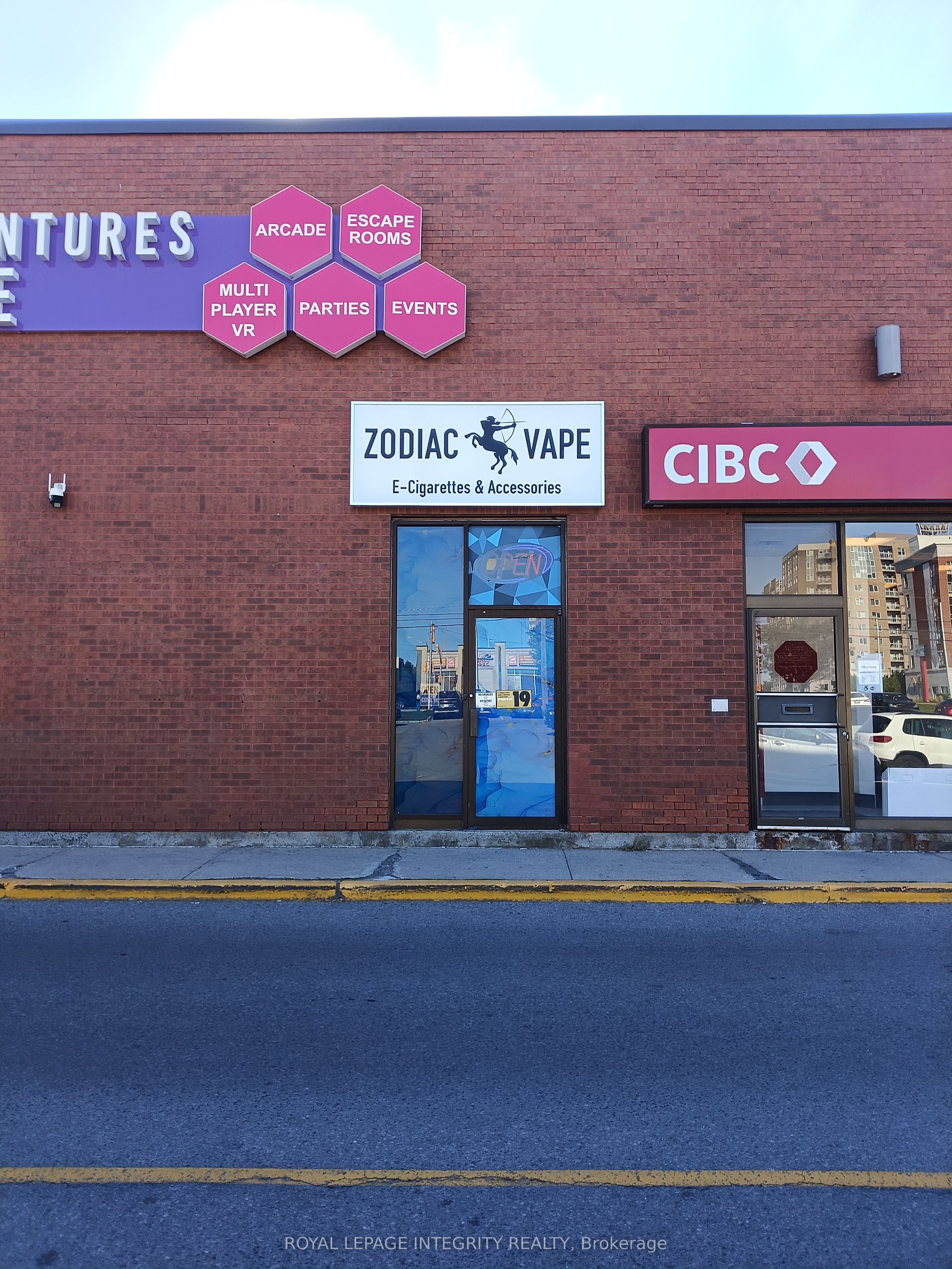 1642 Merivale Road A01010A