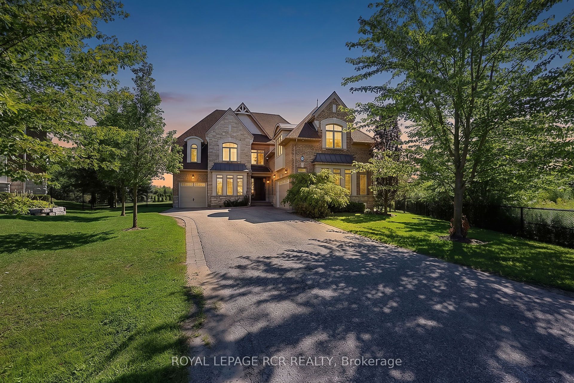 35 Somer Rumm Court