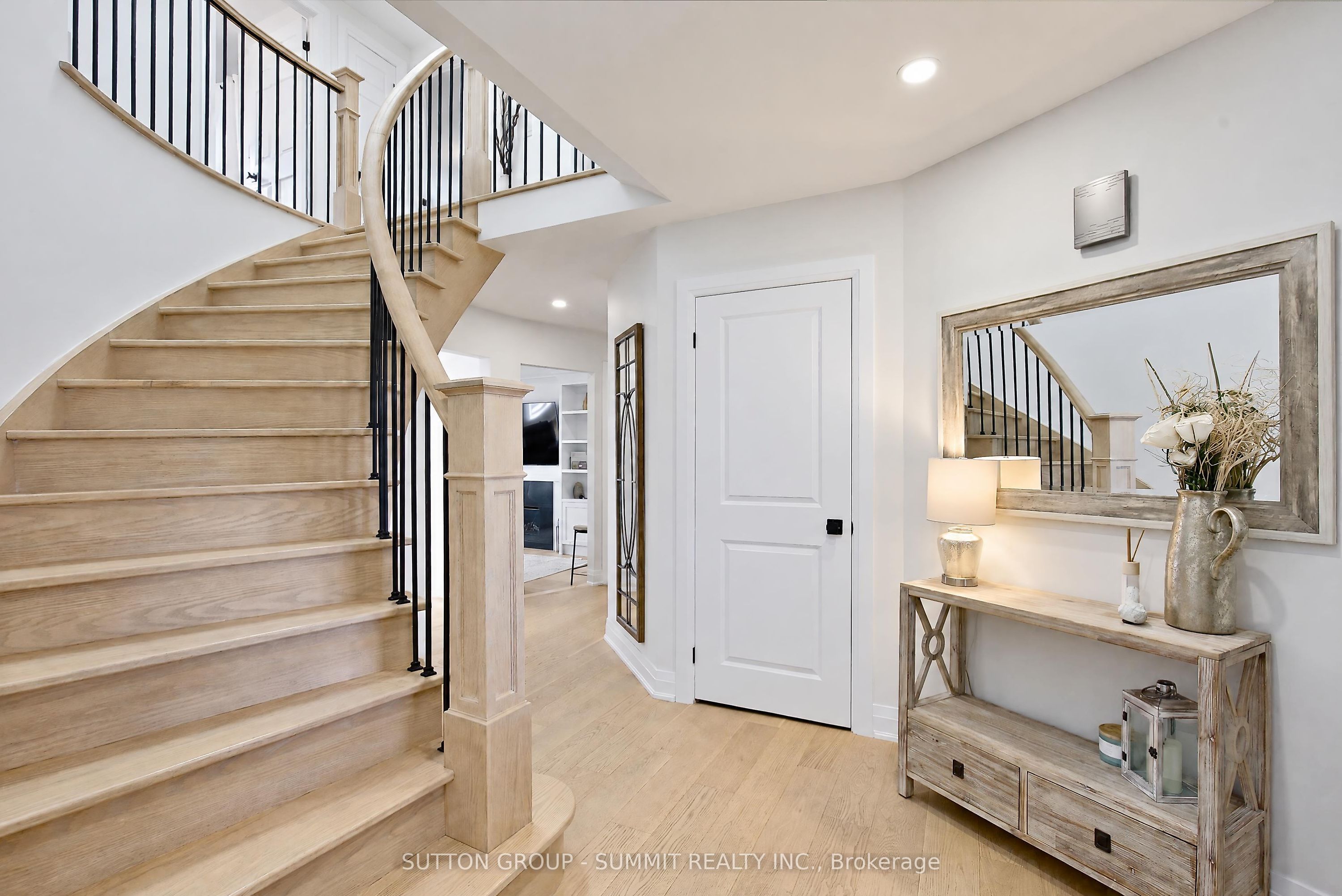 742 GRIFFITH Street