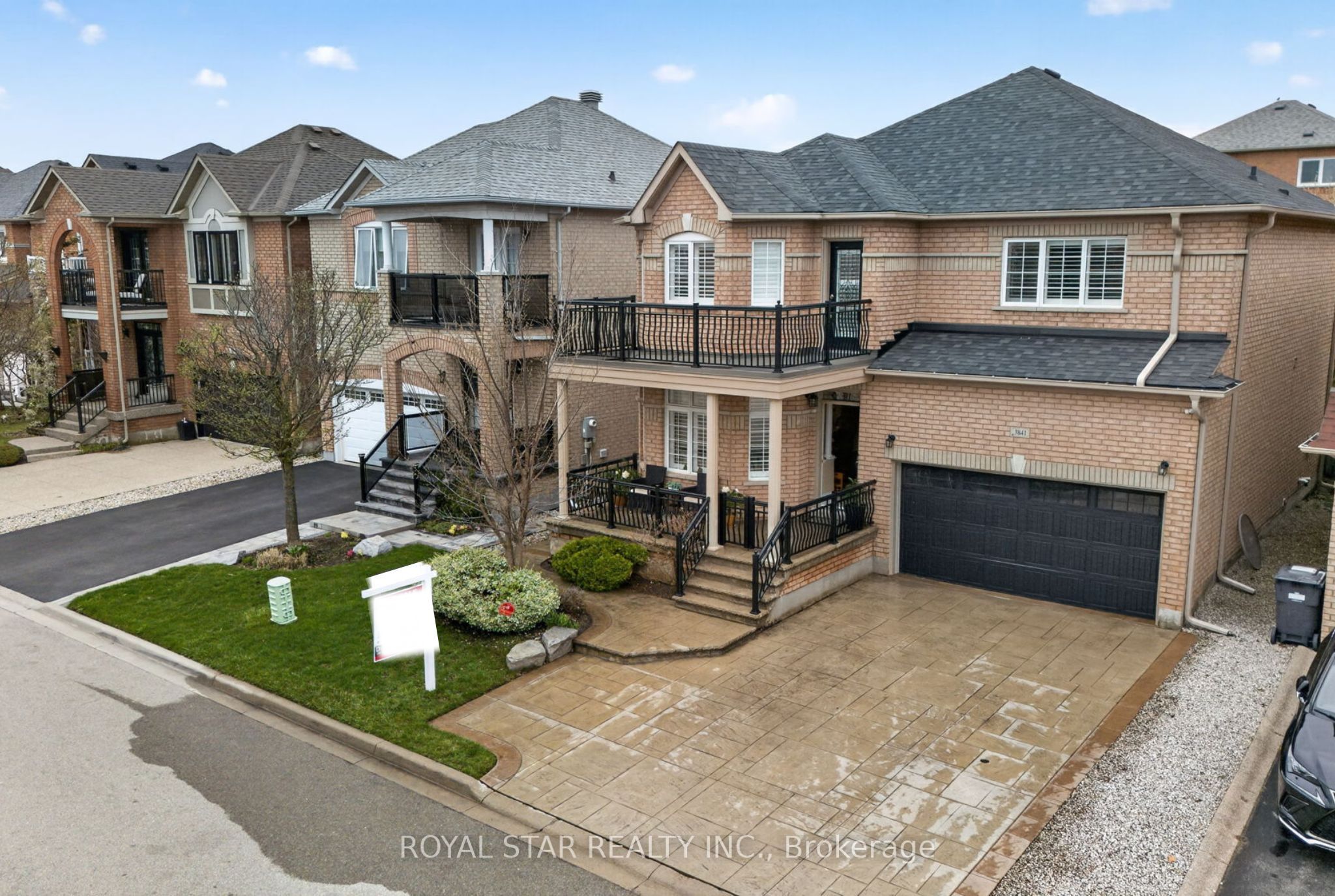 3841 Edgecliffe Run