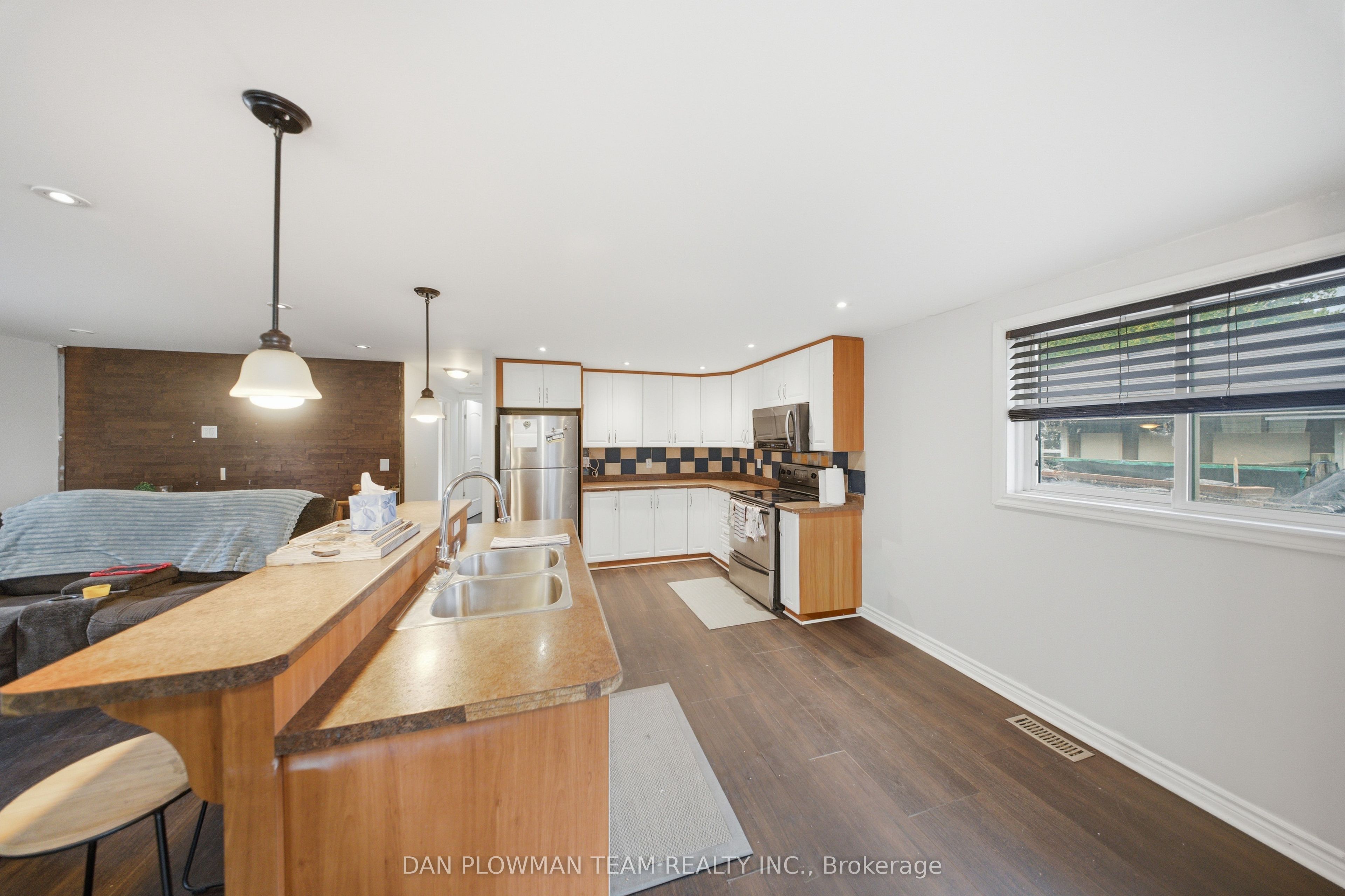 1185 Norman Court