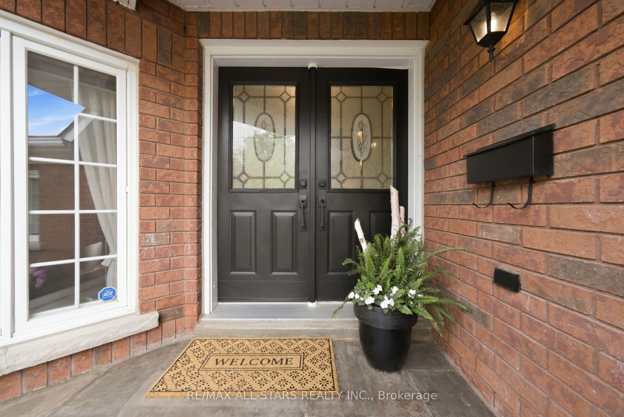 4 Dennis Drive