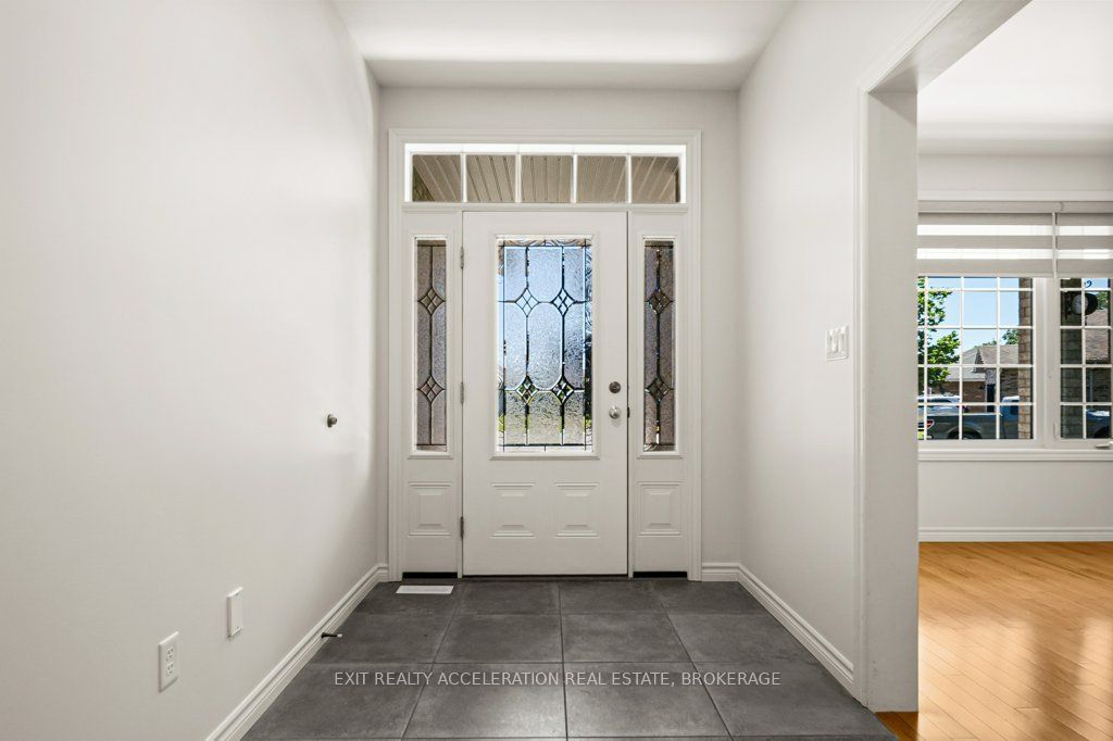 14 Ashwood Crescent