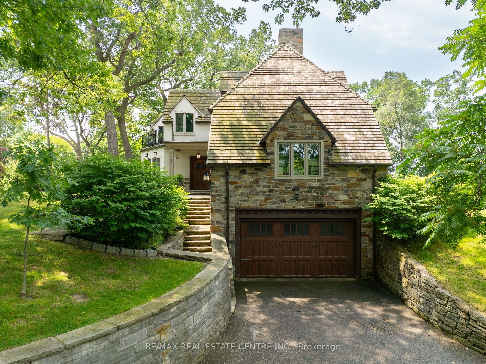 7 Riverside Trail