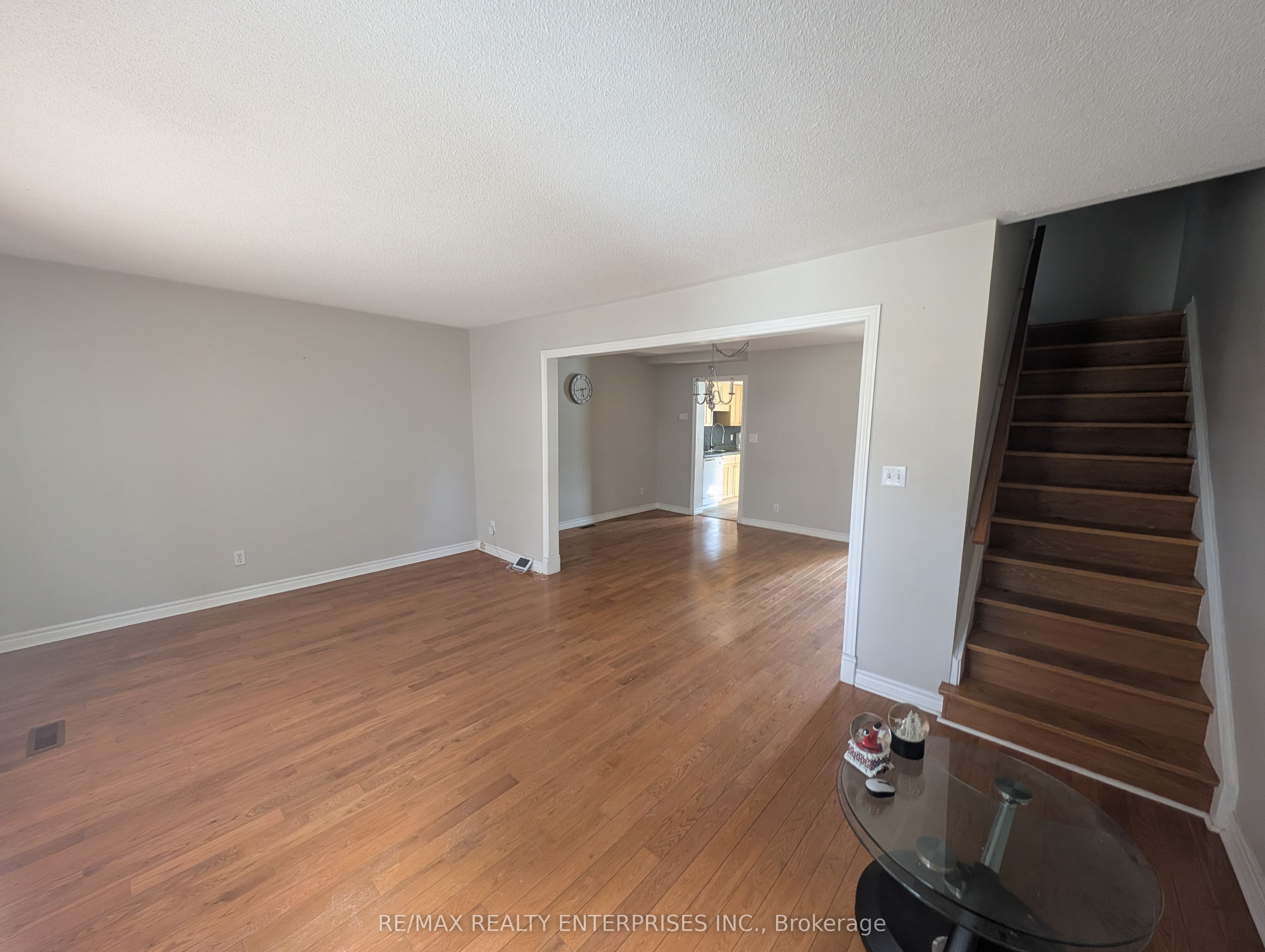 3665 Flamewood Drive 9