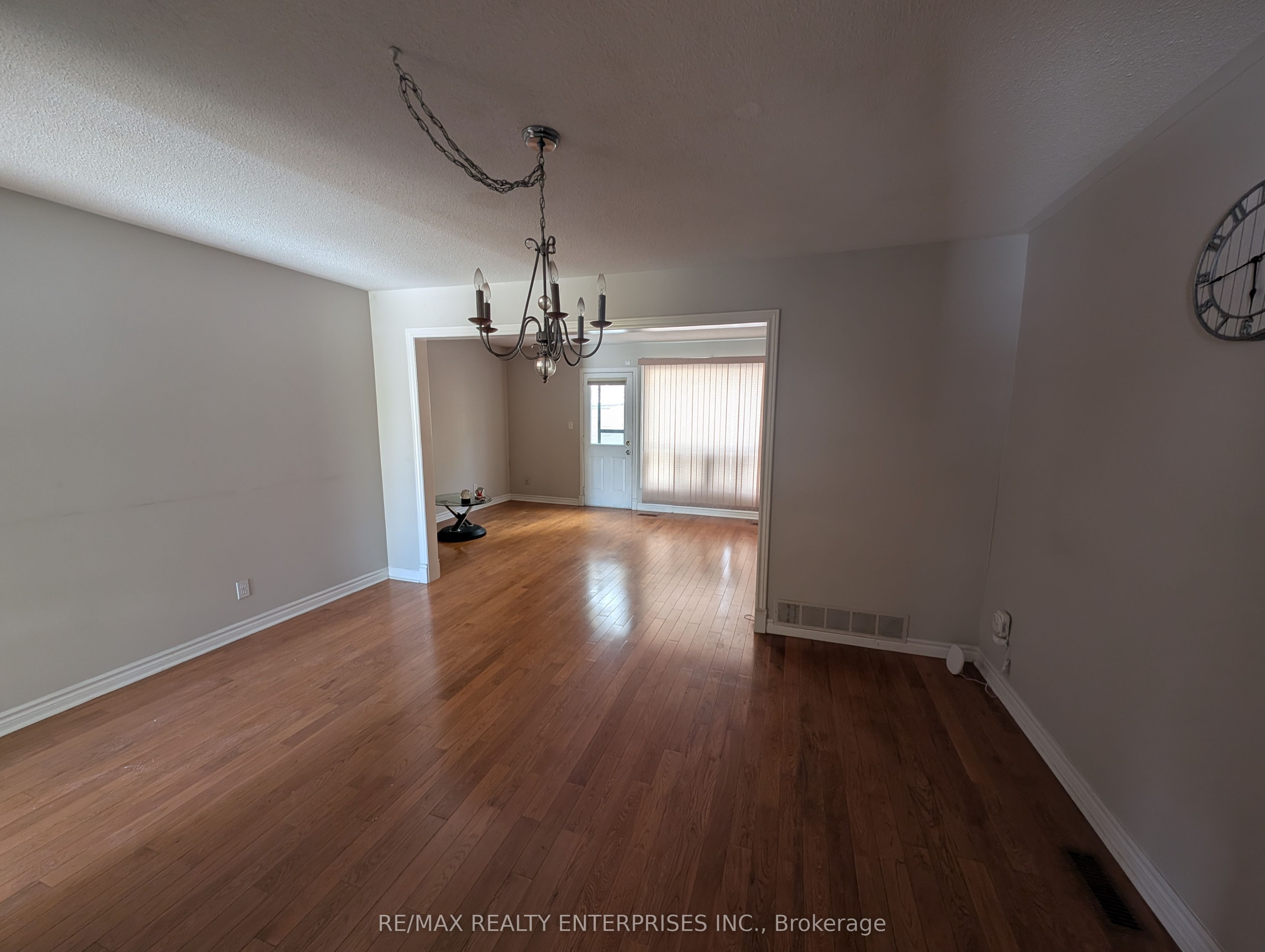 3665 Flamewood Drive 9