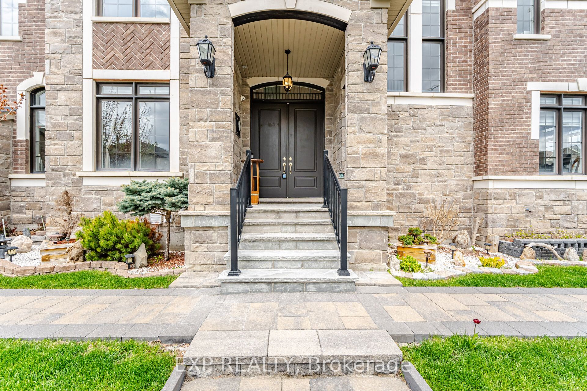 13 Arksey Street