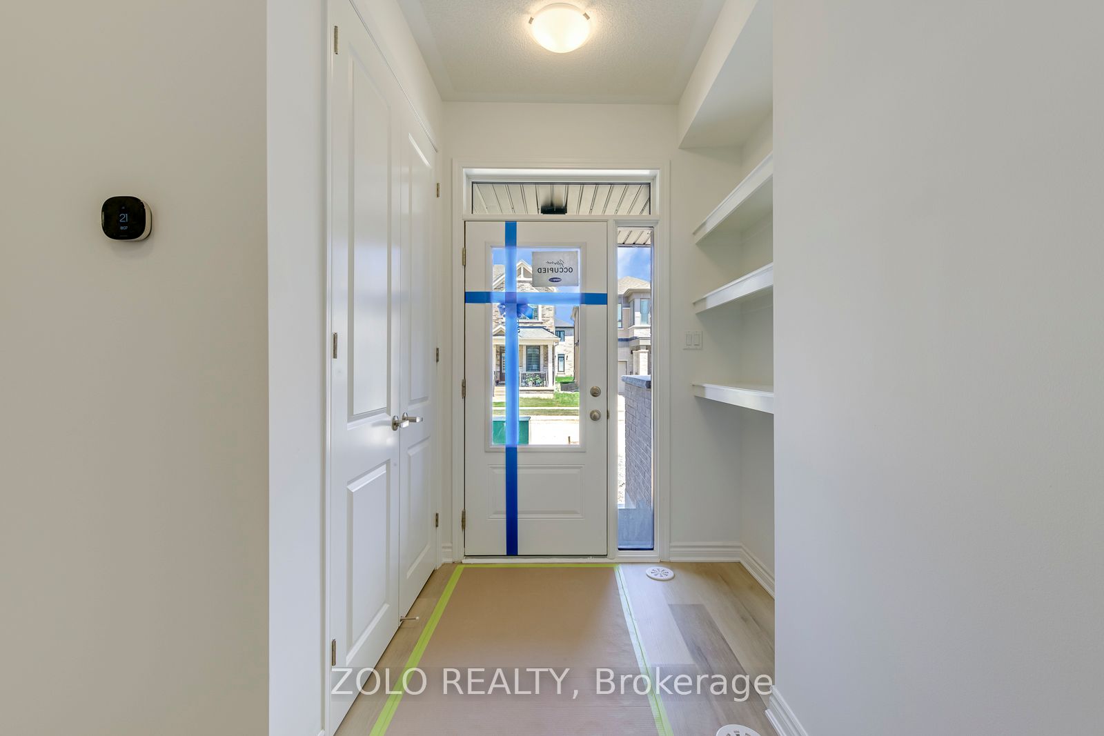 1572 Rutland Crescent