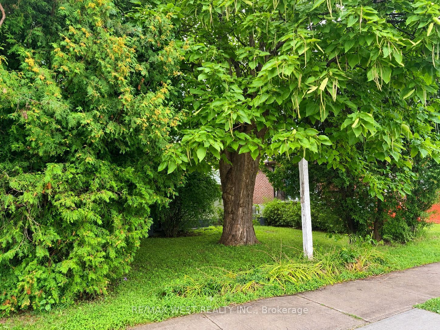1304 Alexandra Avenue