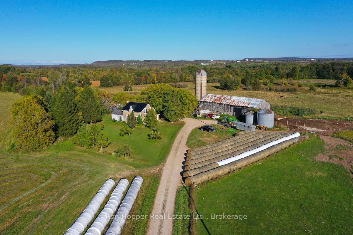 439567 Sydenham-Lakeshore Drive