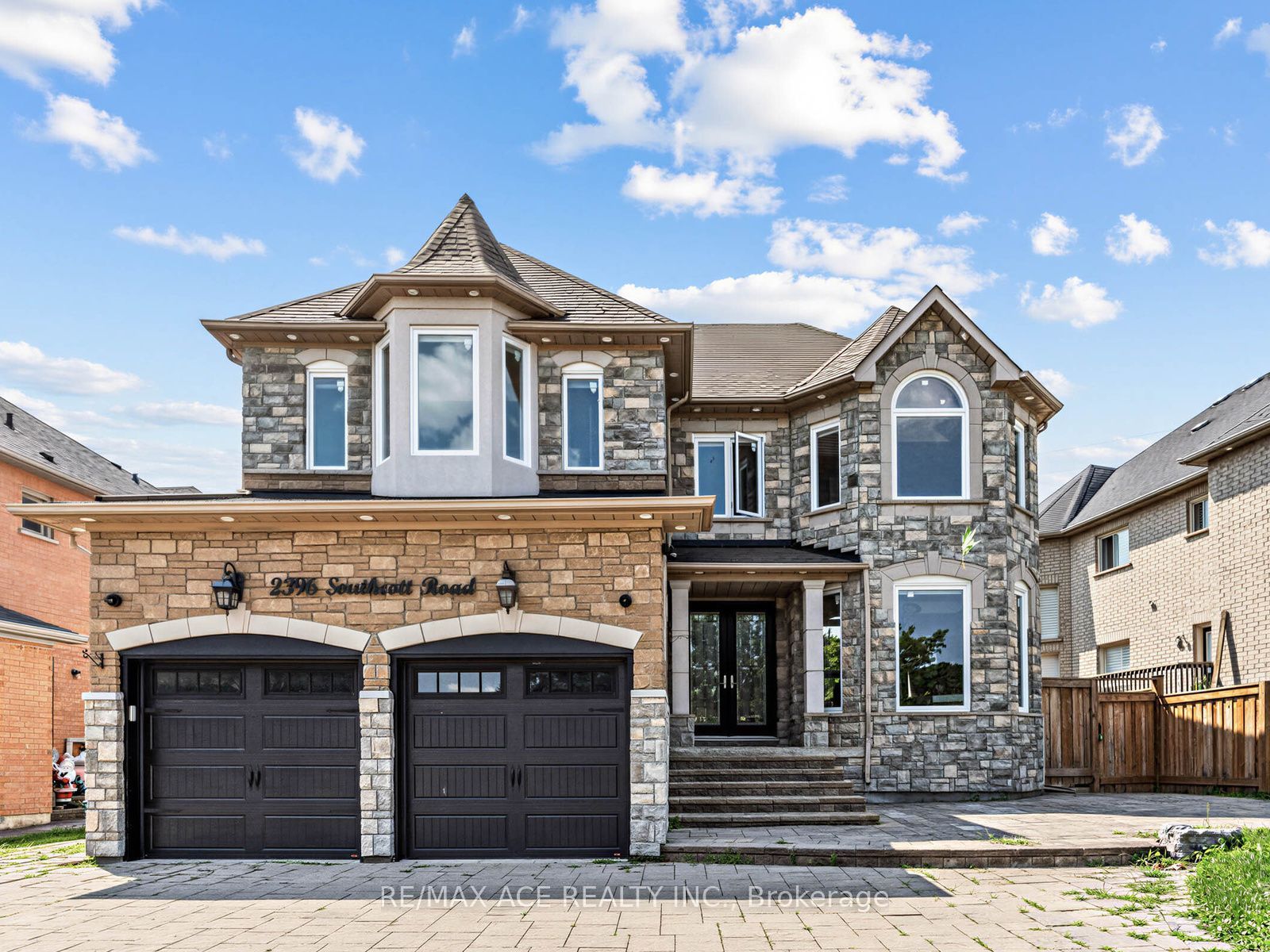 2396 Southcott Road