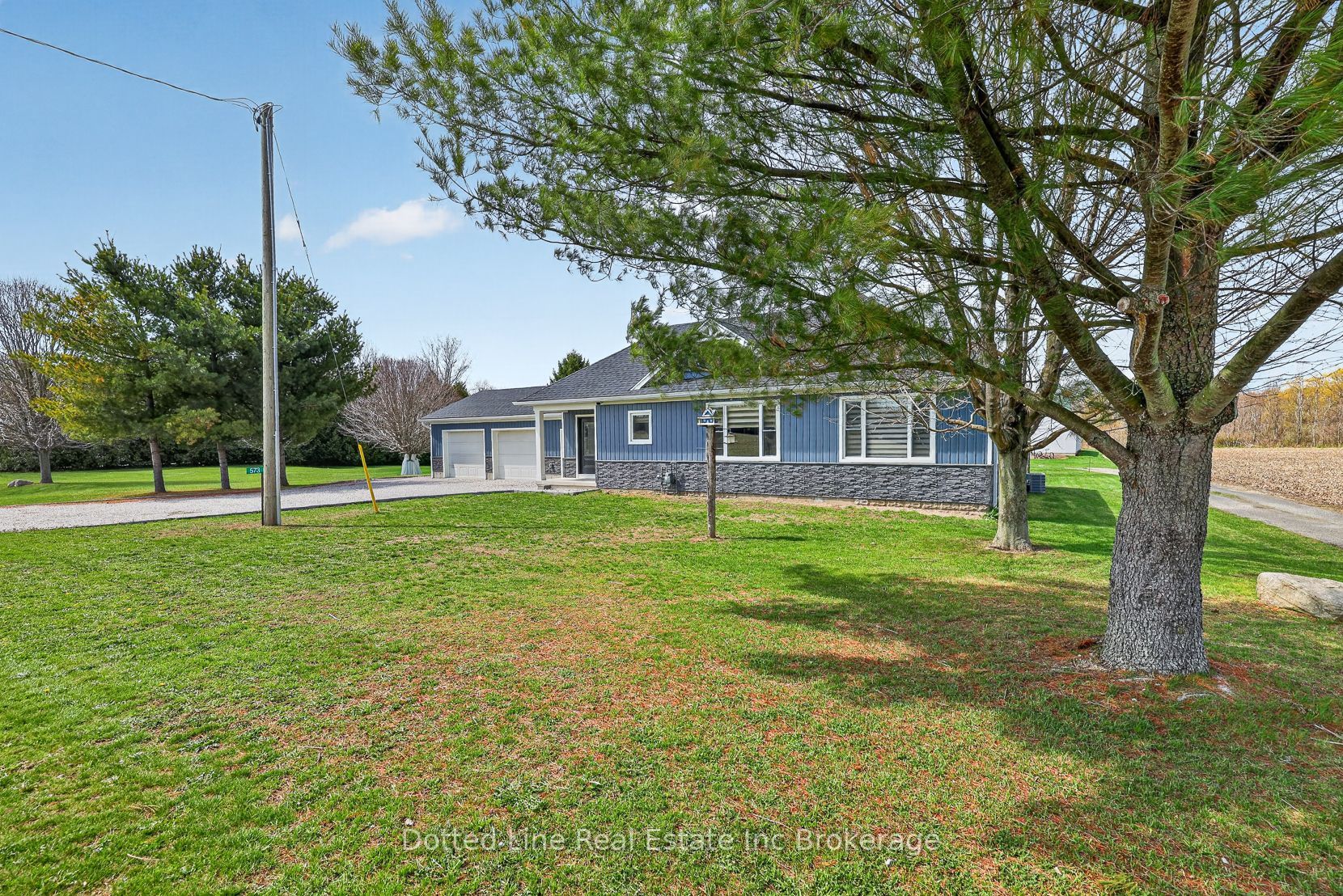 573 Norfolk County Rd 28 Road W