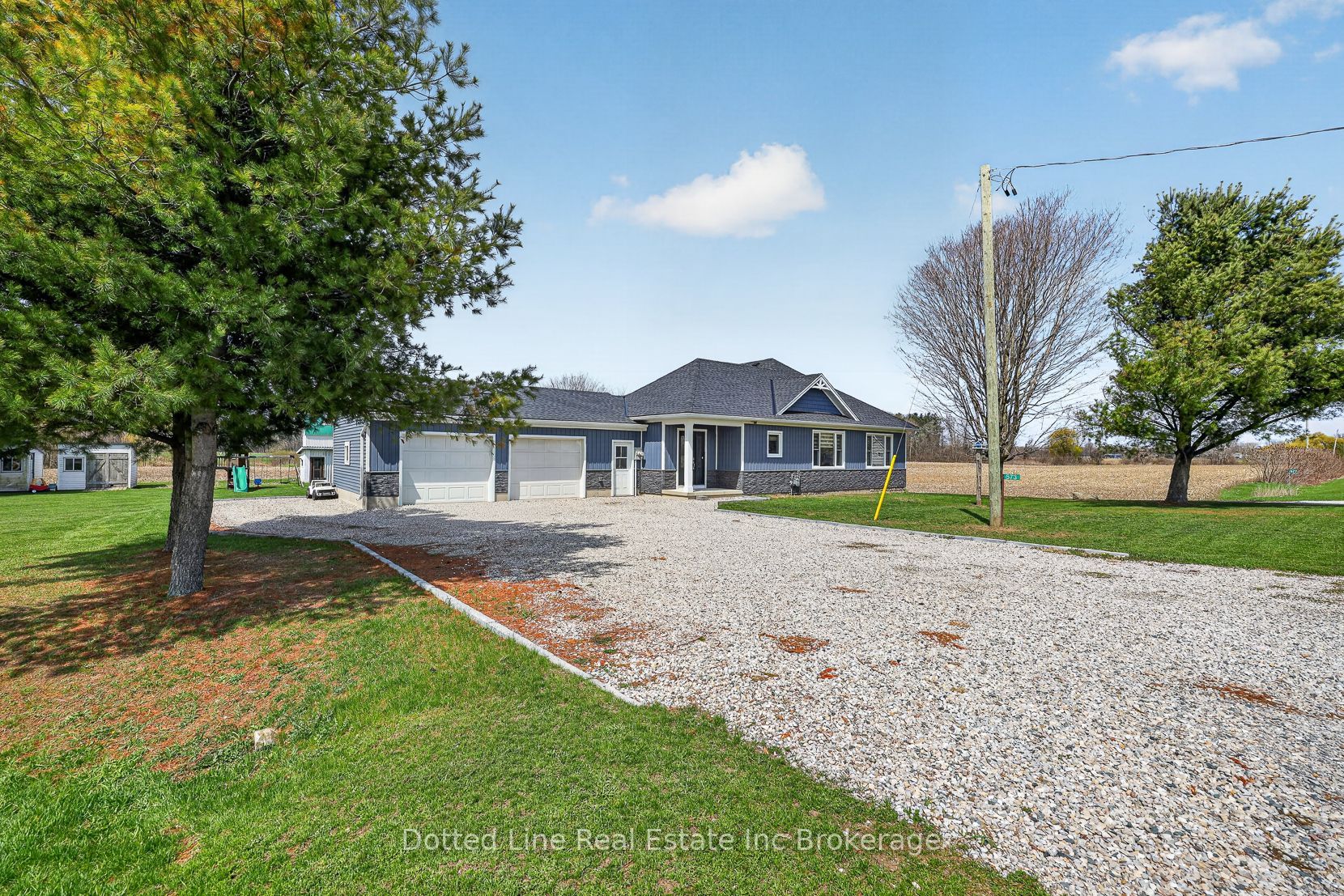 573 Norfolk County Rd 28 Road W