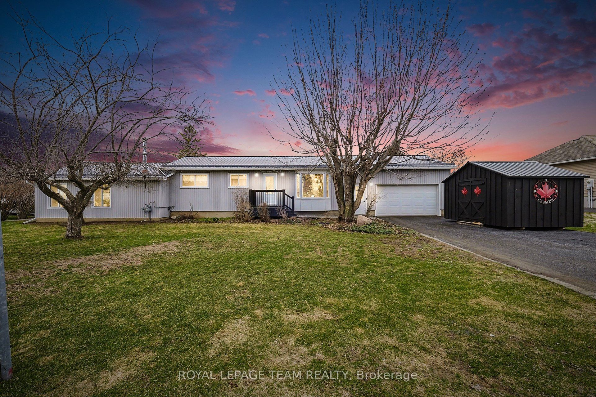 3041 Bridge Street