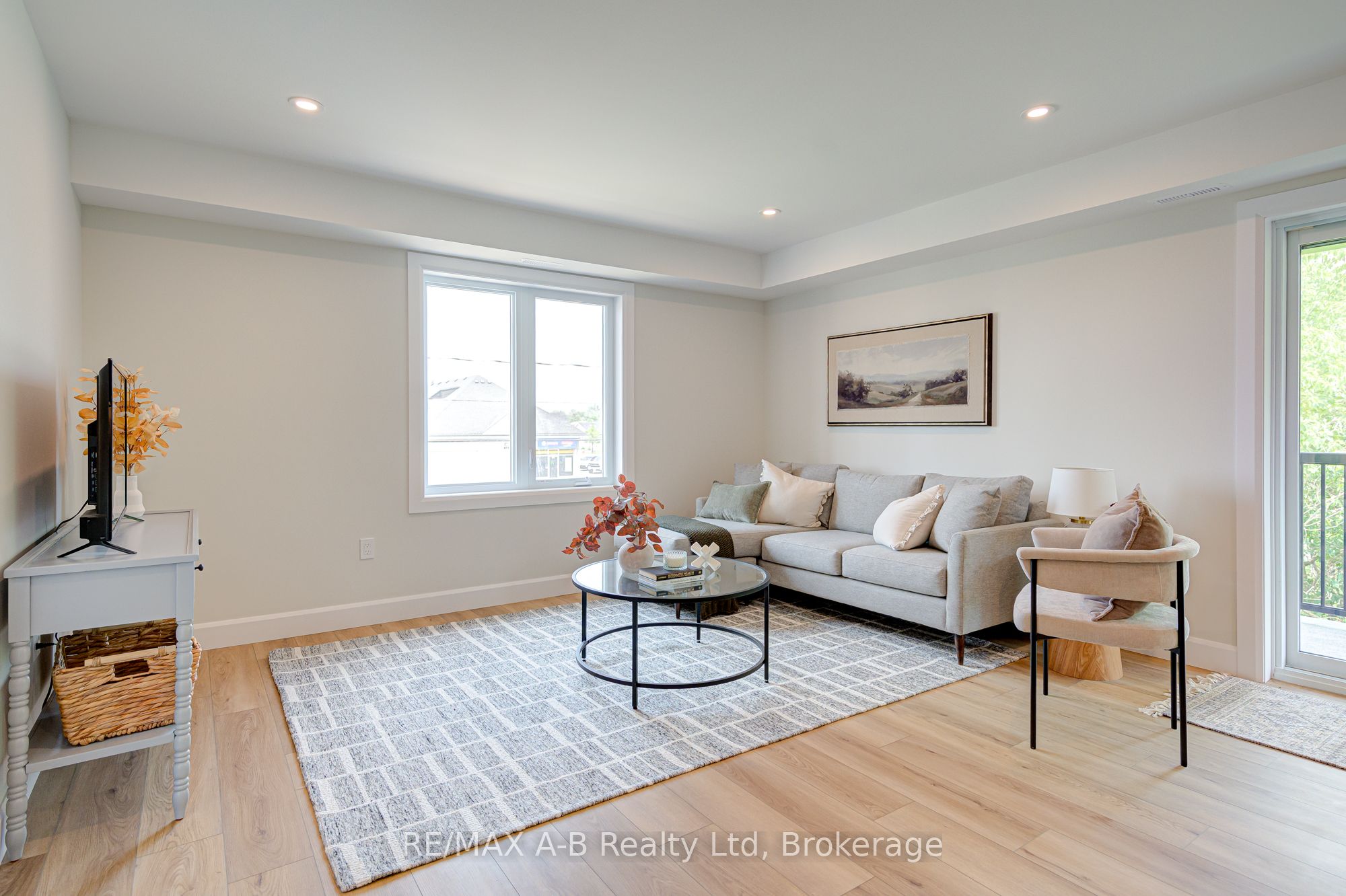 428 Queen Street W 29